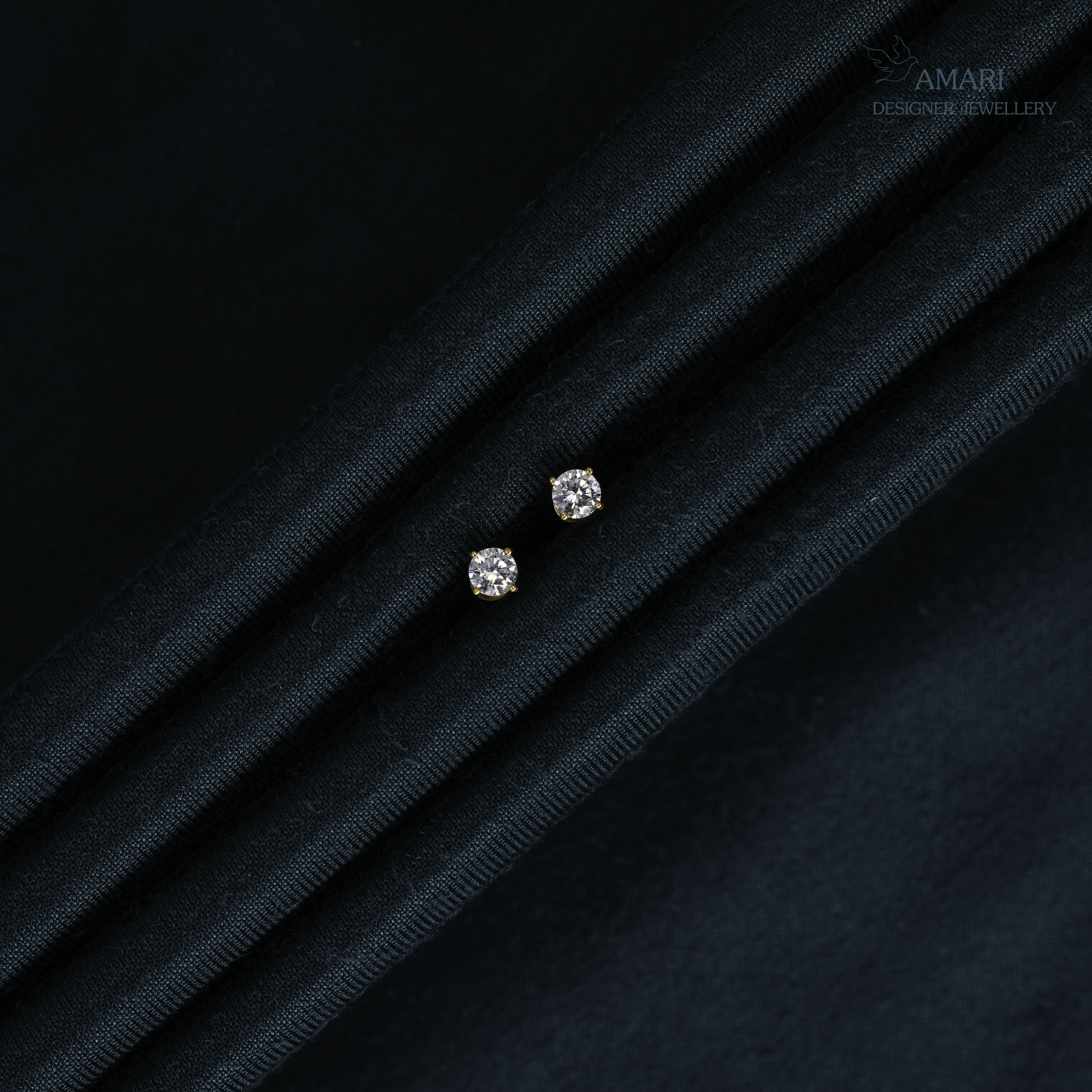 Gold Earring Nine KT -