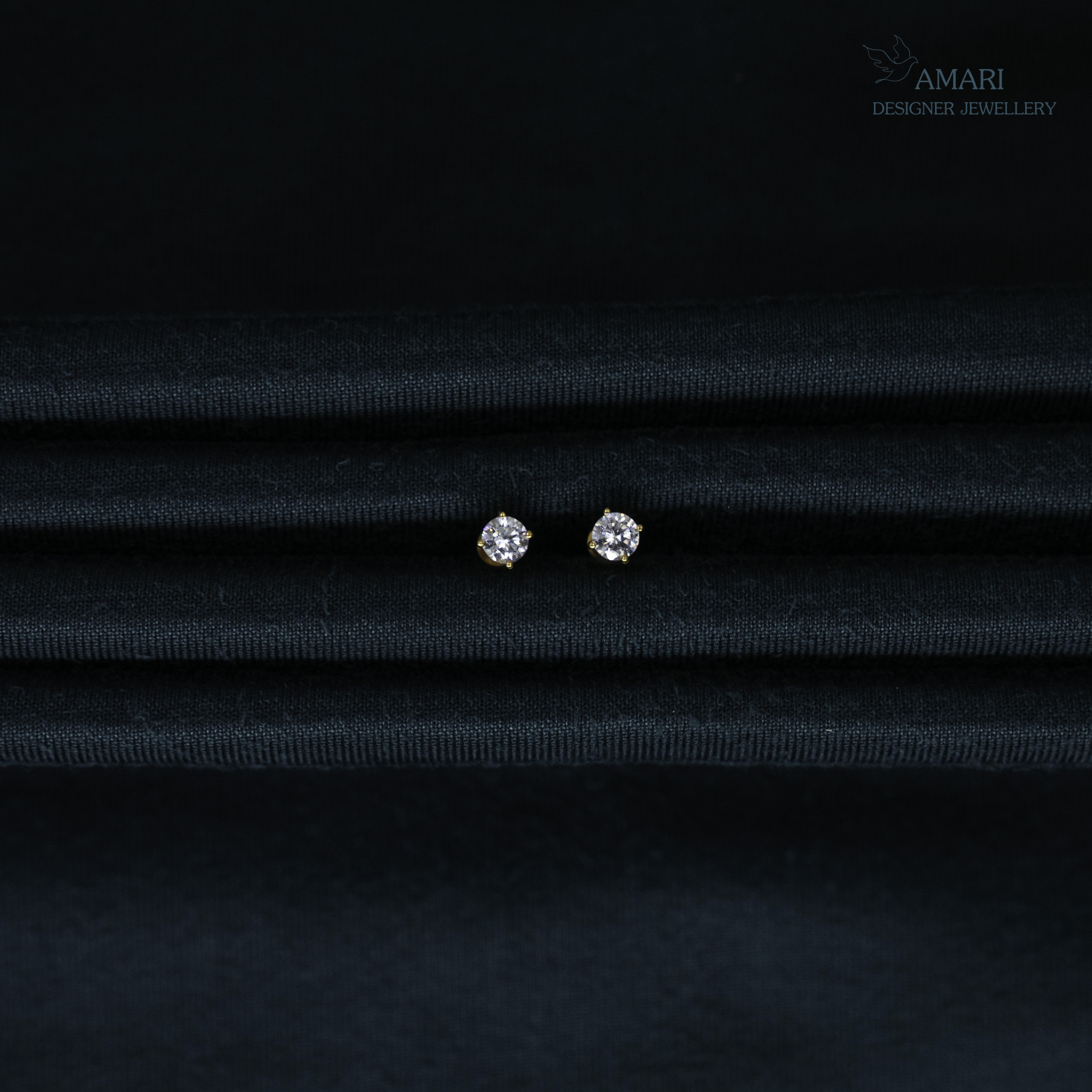 Gold Earring Nine KT -