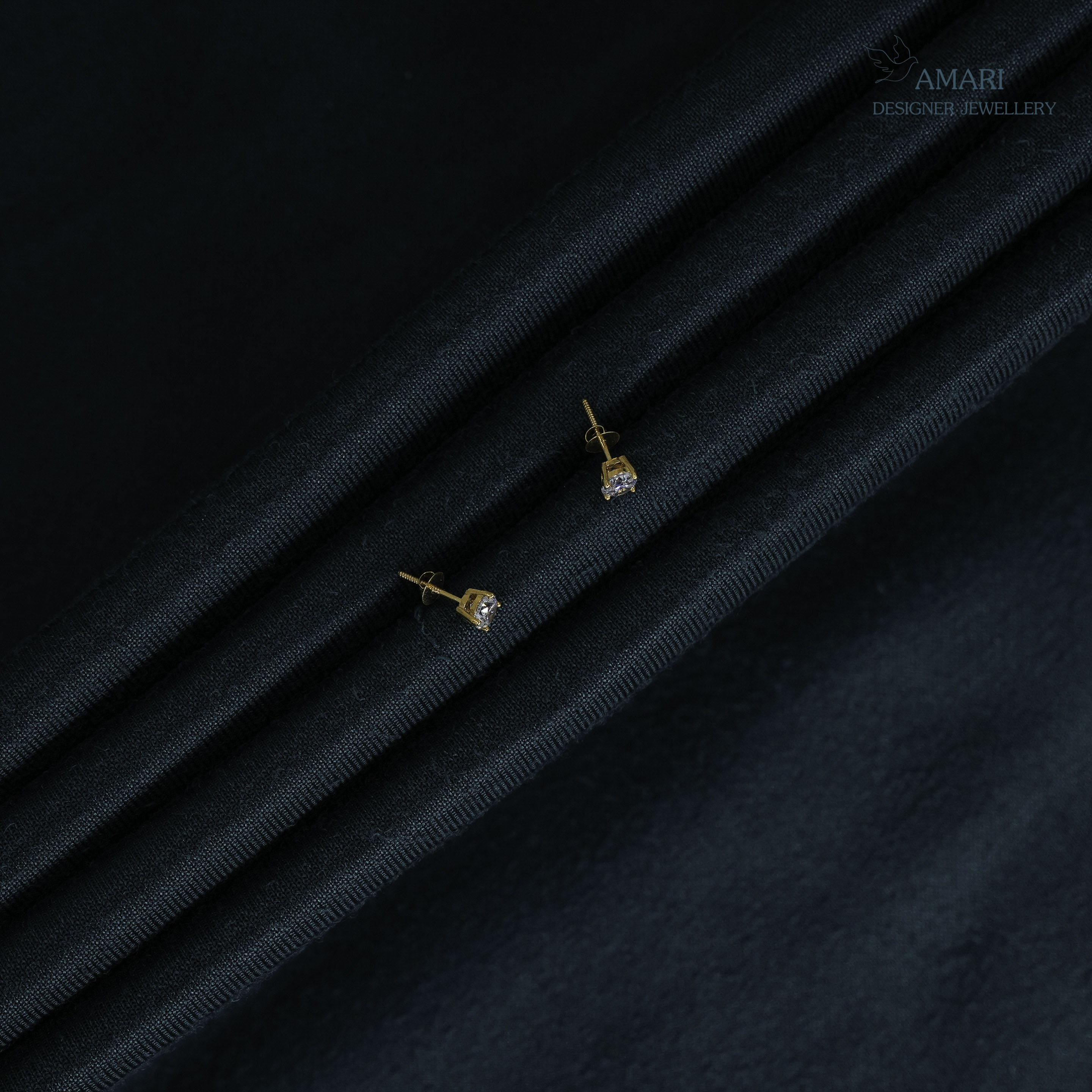 Gold Earring Nine KT -