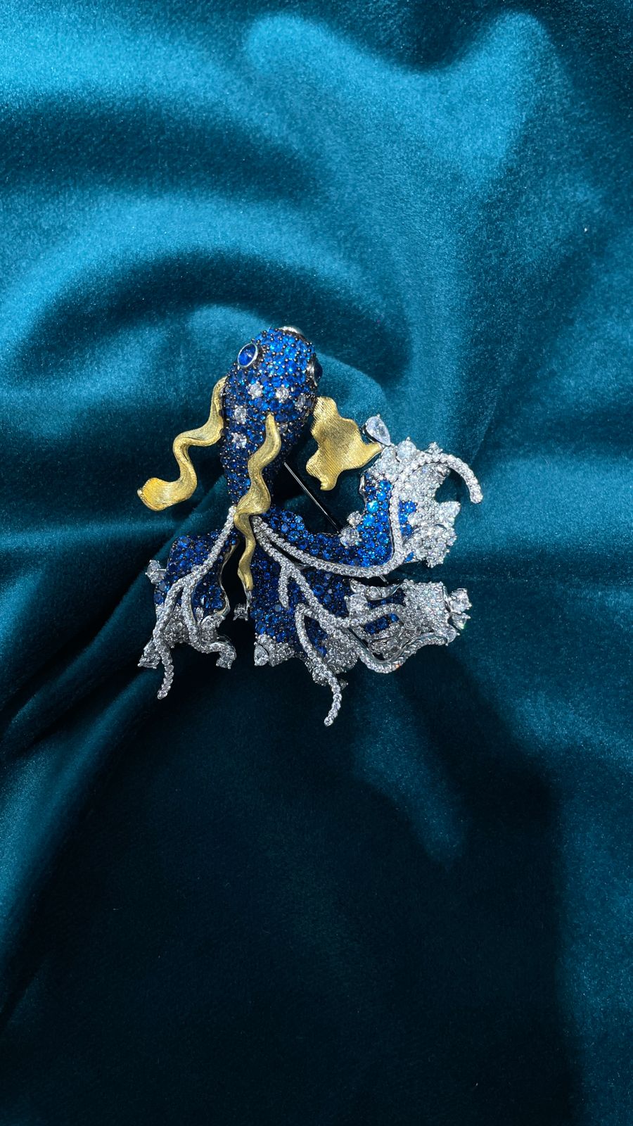 Classy With Radiant Brooch