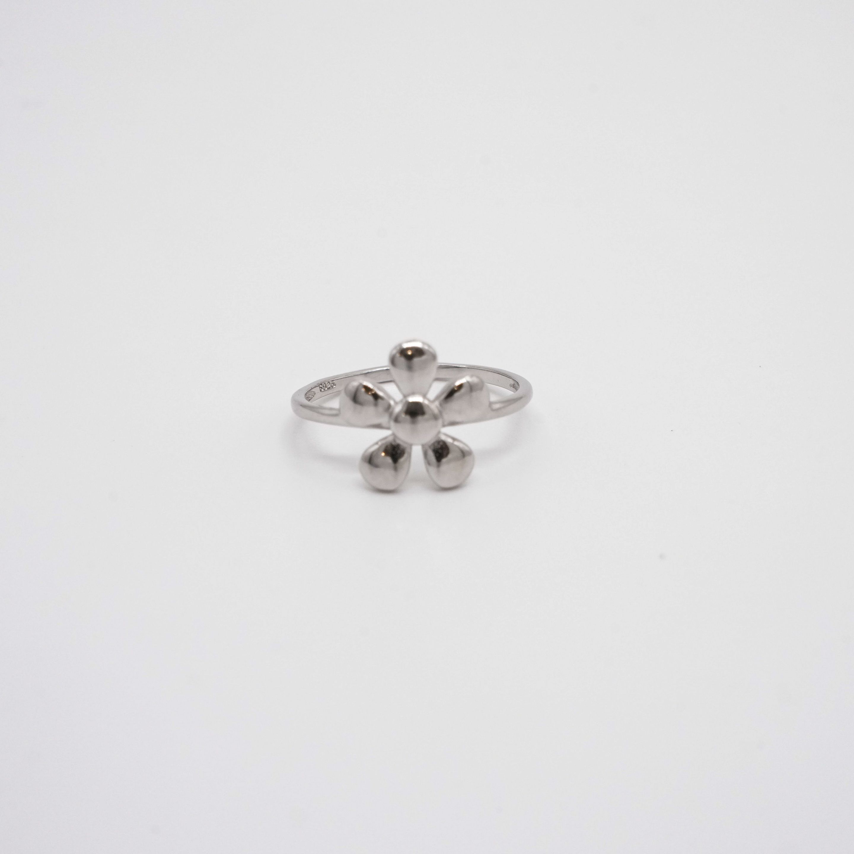 Arham Silver Palace - Silver Flower Ring