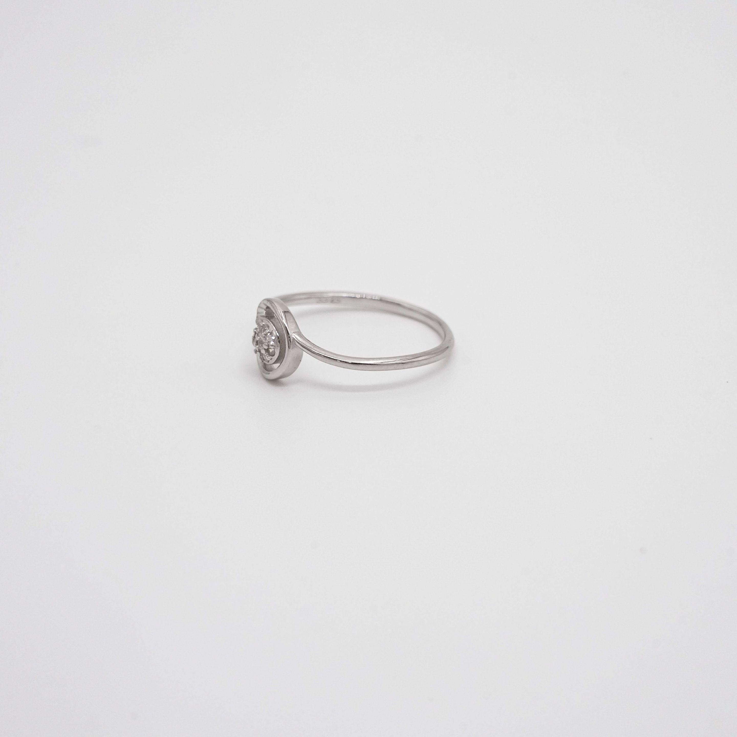 Arham Silver Palace - Silver Swirl Ring