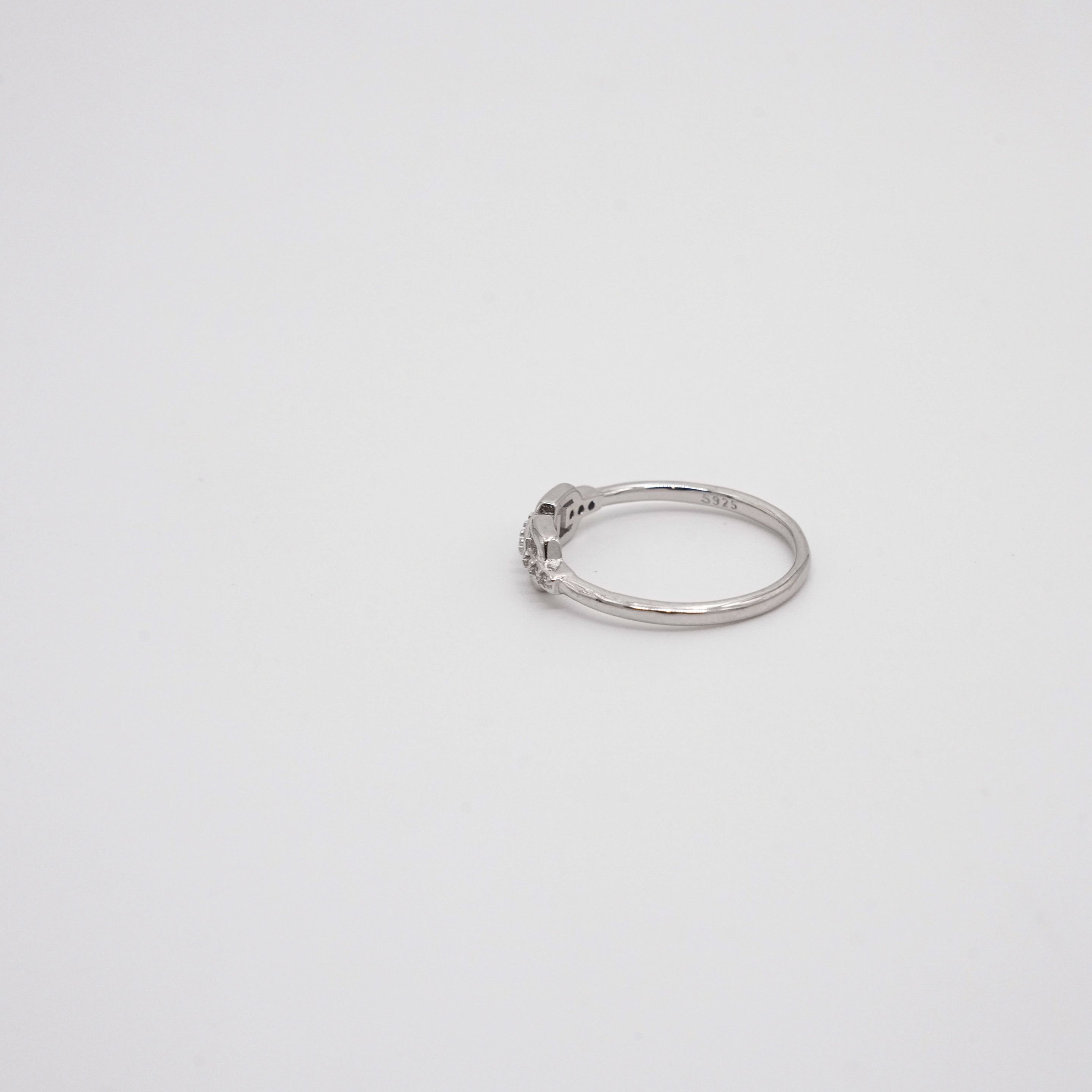 Arham Silver Palace - Silver Link Ring