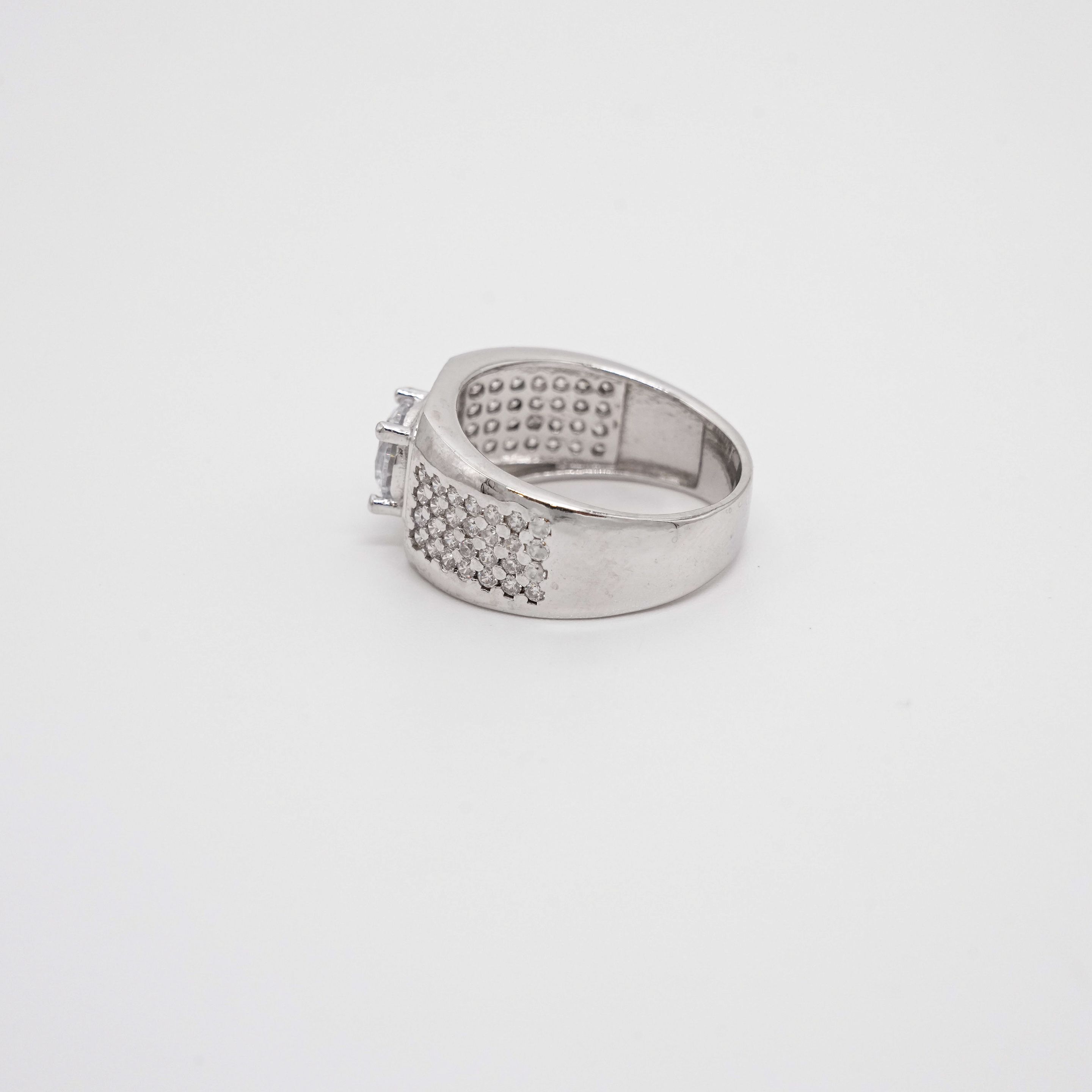 Arham Silver Palace - Silver Stone Ring