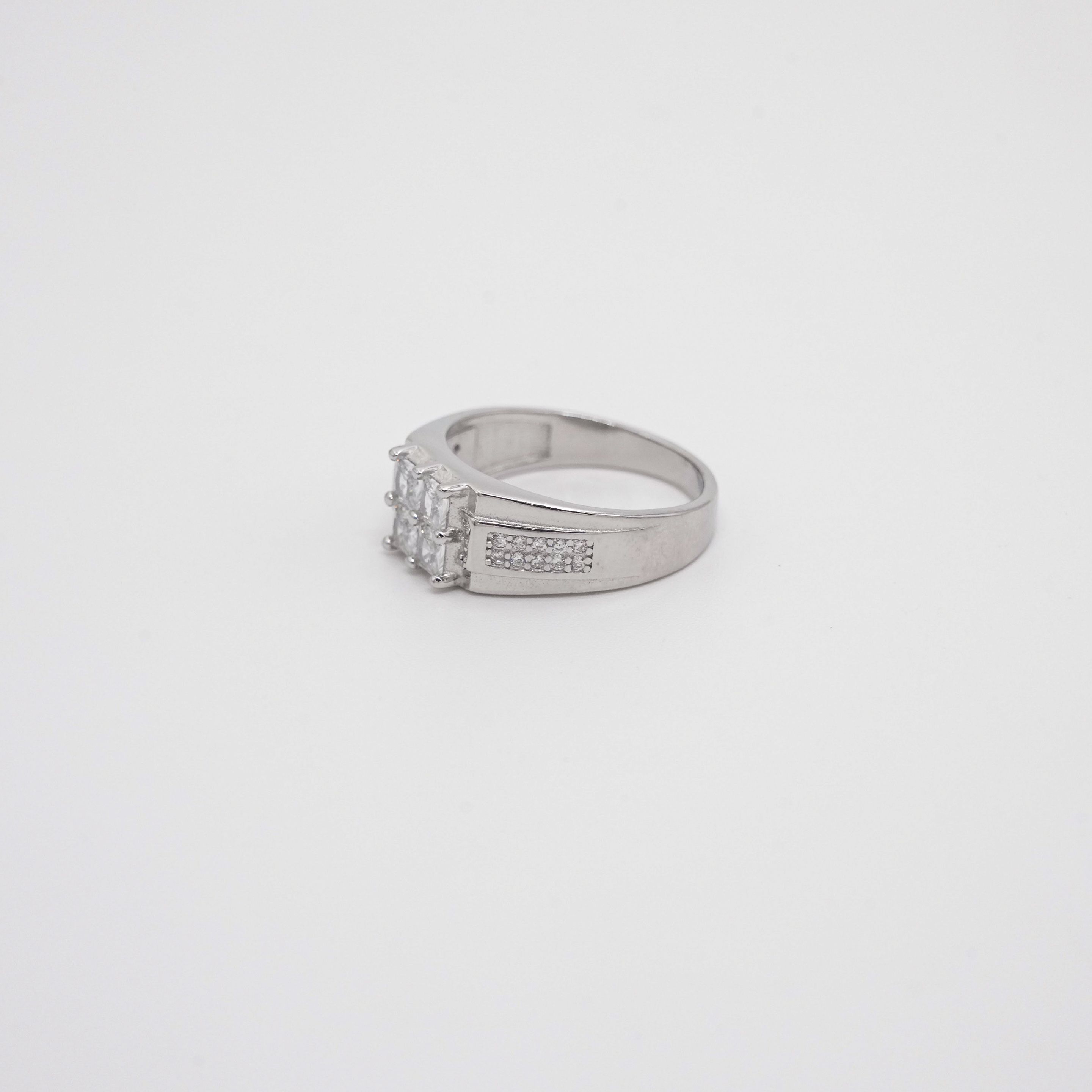 Arham Silver Palace - Silver Men Ring