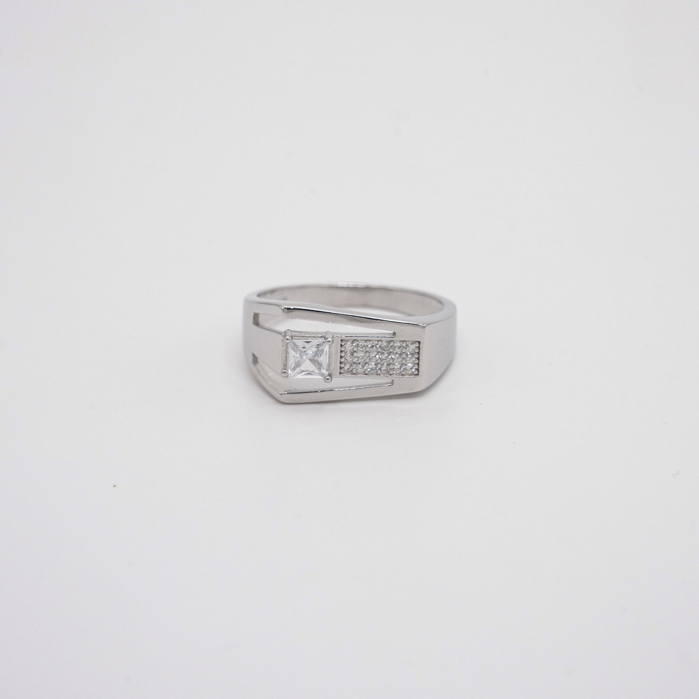 Arham Silver Palace - Silver Men Ring
