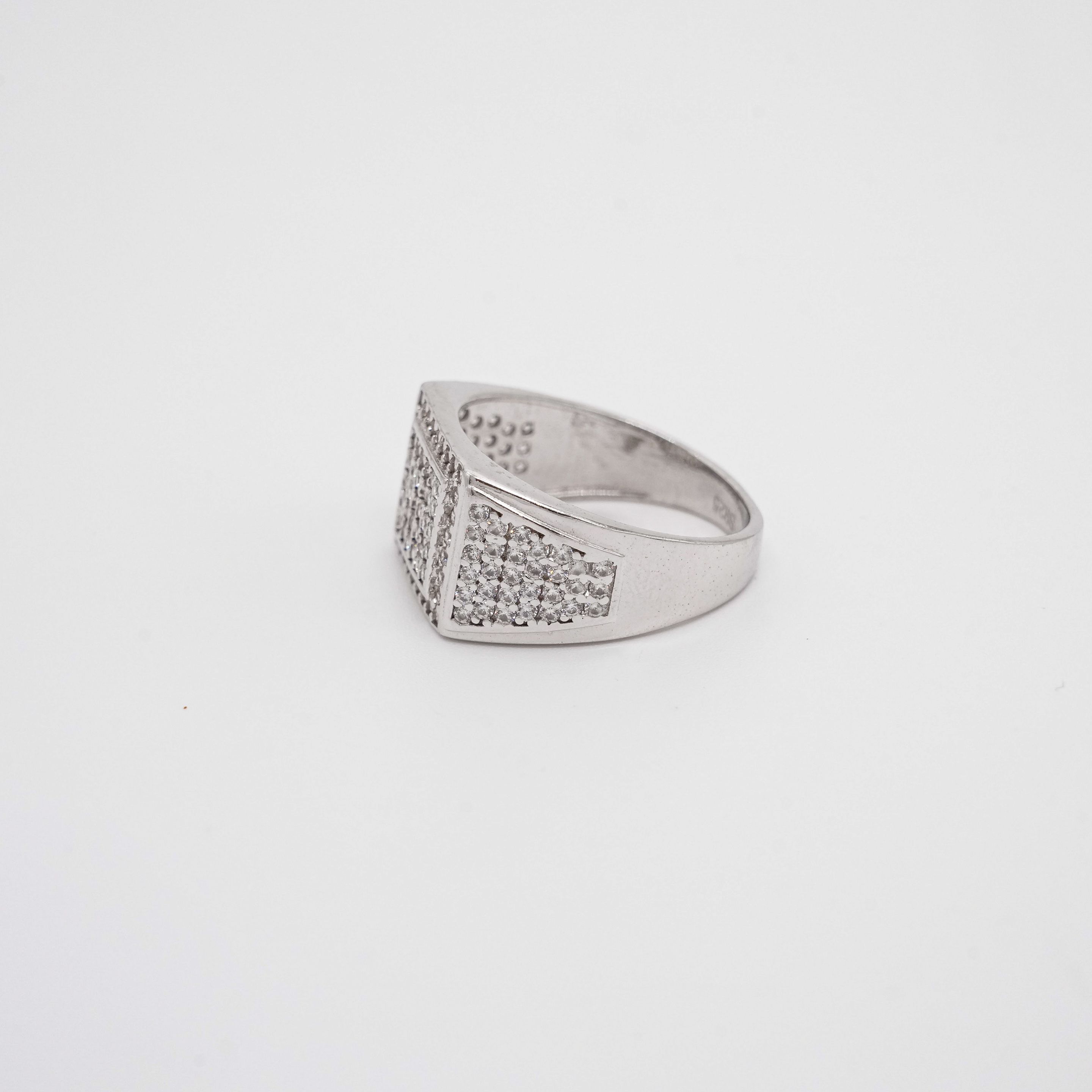 Arham Silver Palace - Silver Cluster Ring