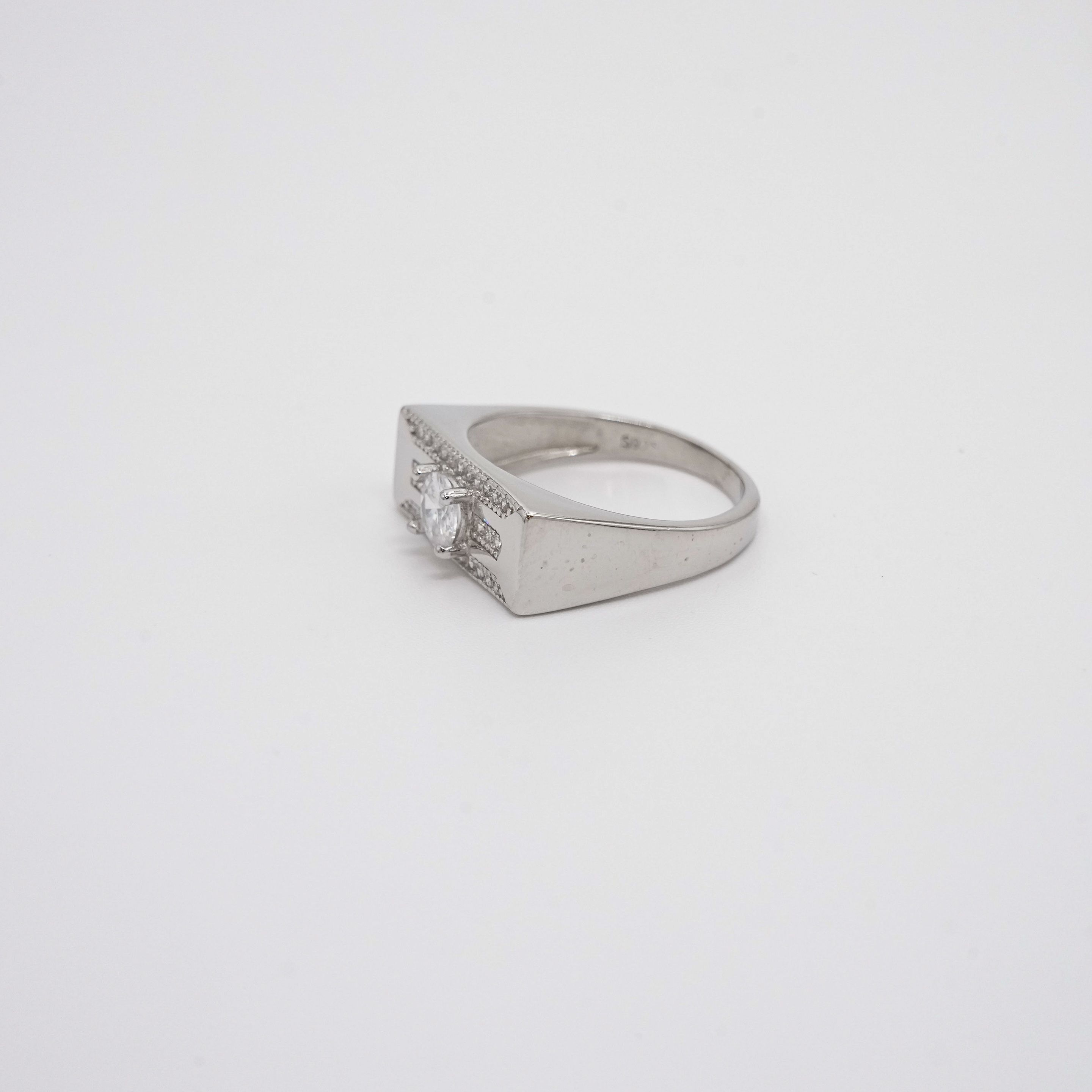 Arham Silver Palace - Silver CZ Ring