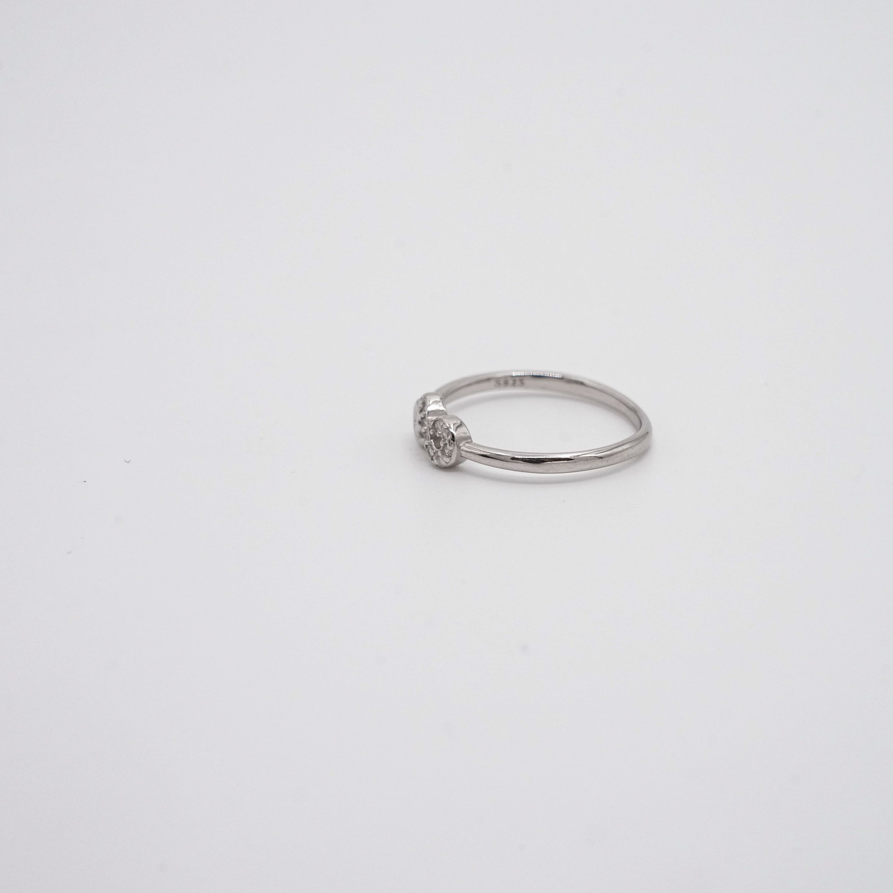 Arham Silver Palace - Silver Cluster Ring