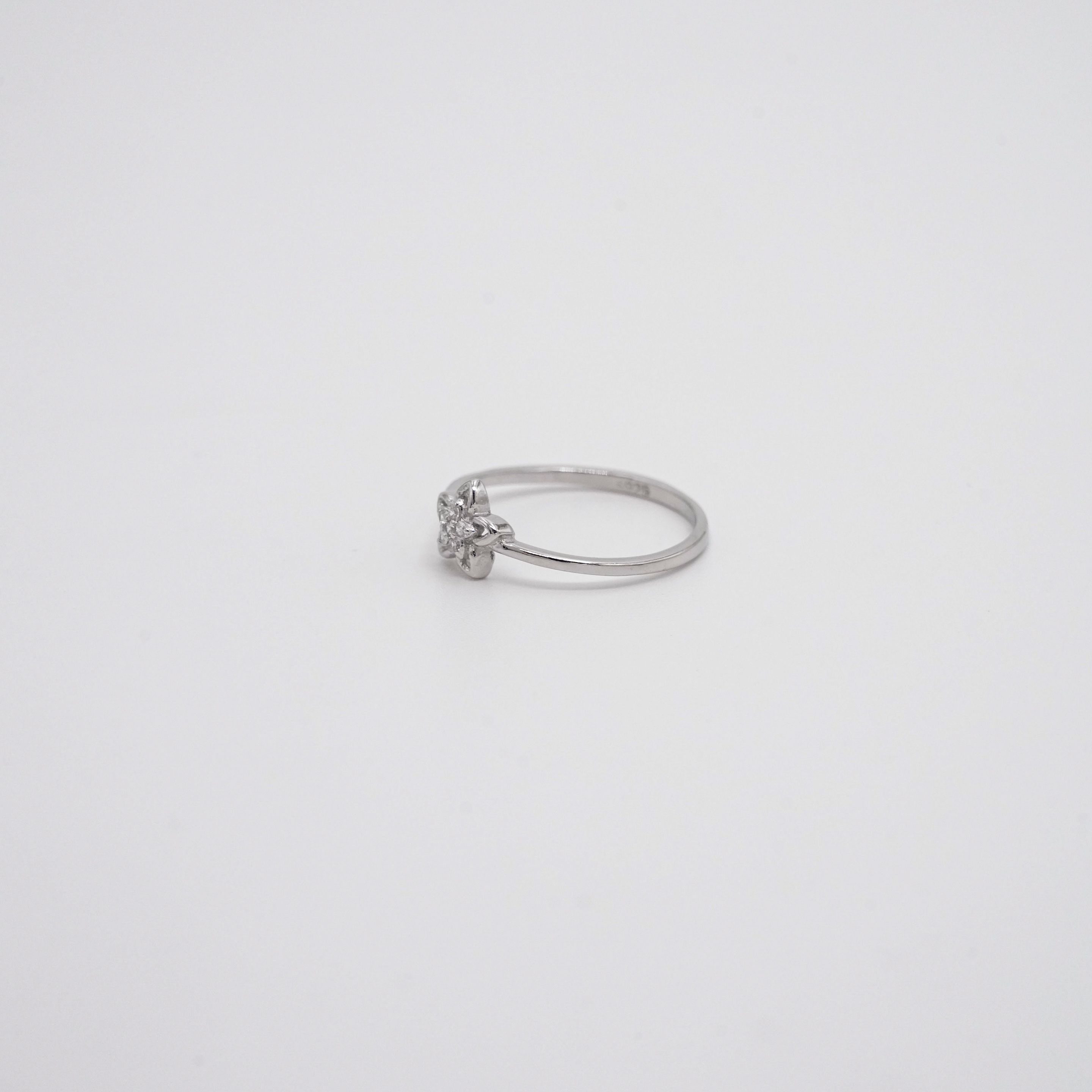 Arham Silver Palace - Silver Flower Ring