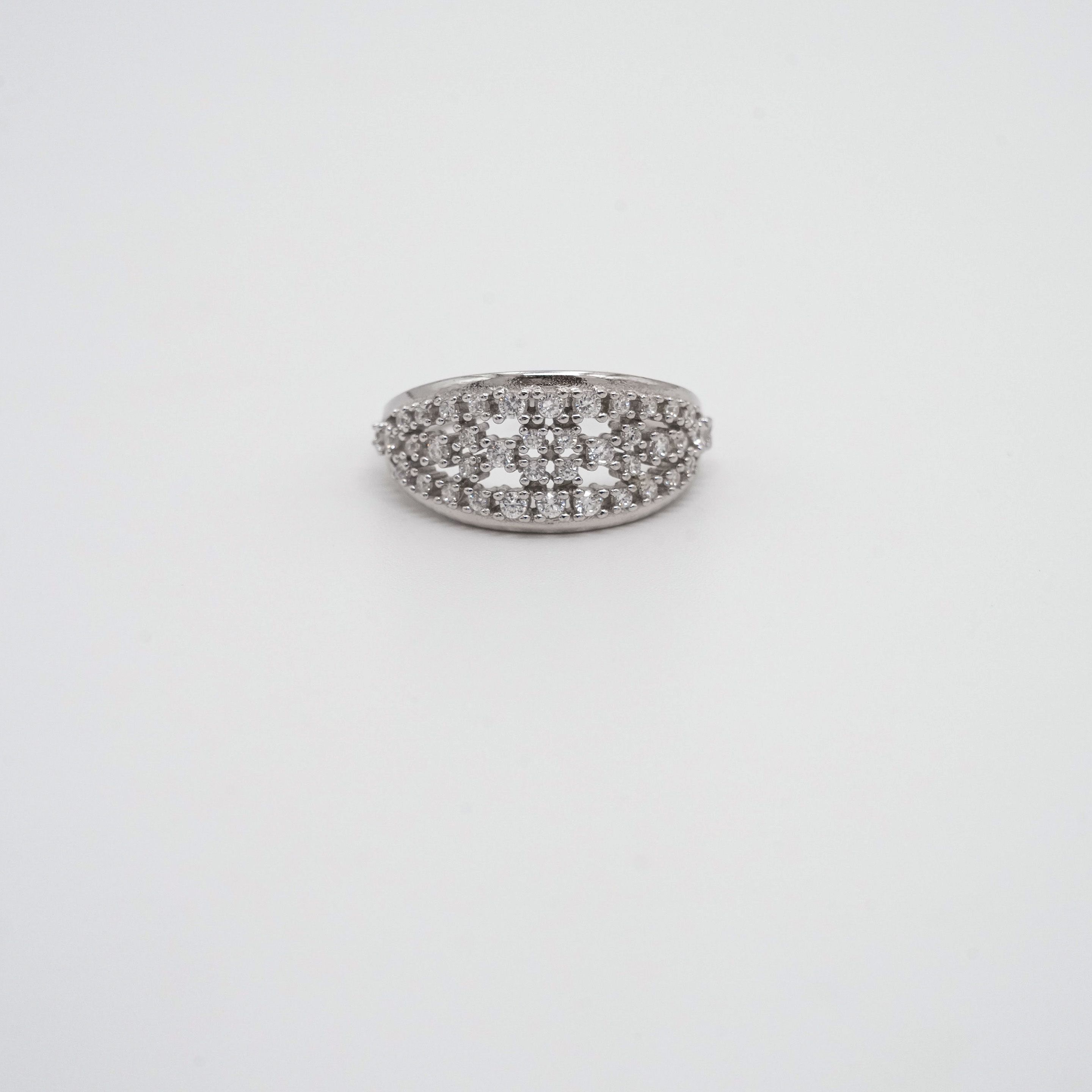 Arham Silver Palace - Silver Cluster Ring