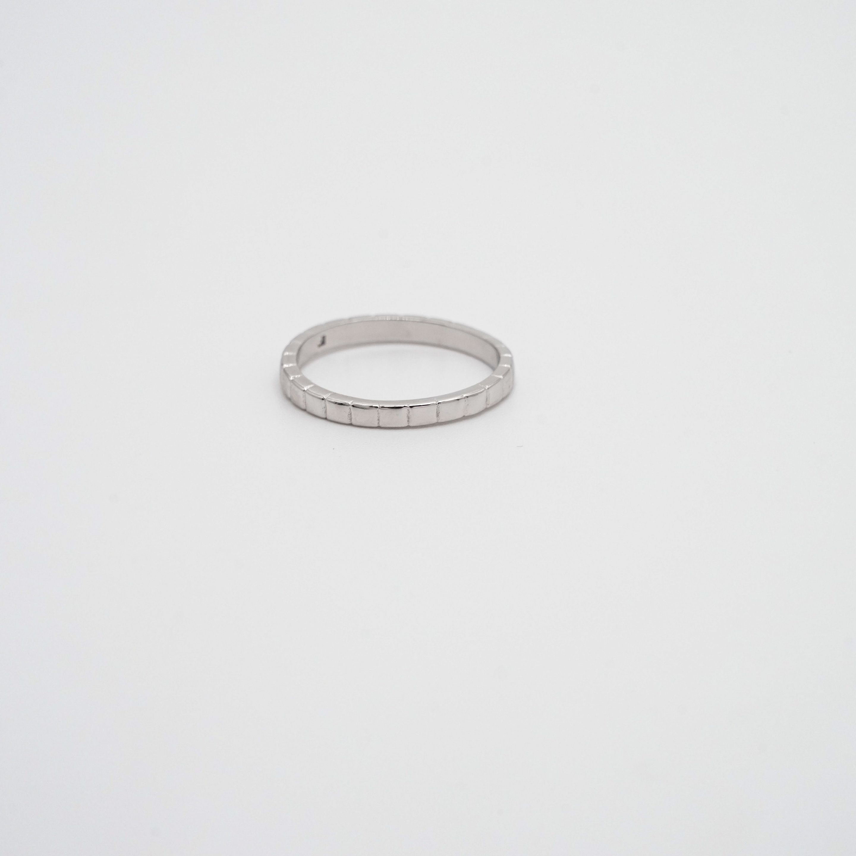 Arham Silver Palace - Silver Band Ring