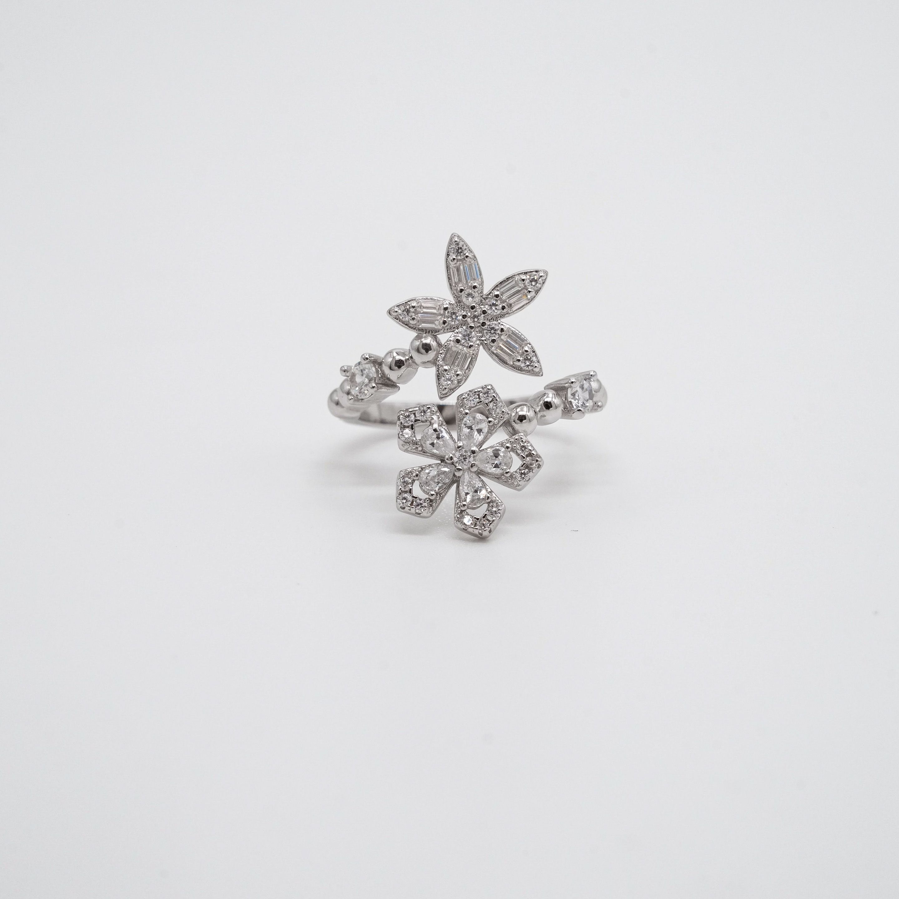 Arham Silver Palace - Flower Silver Ring