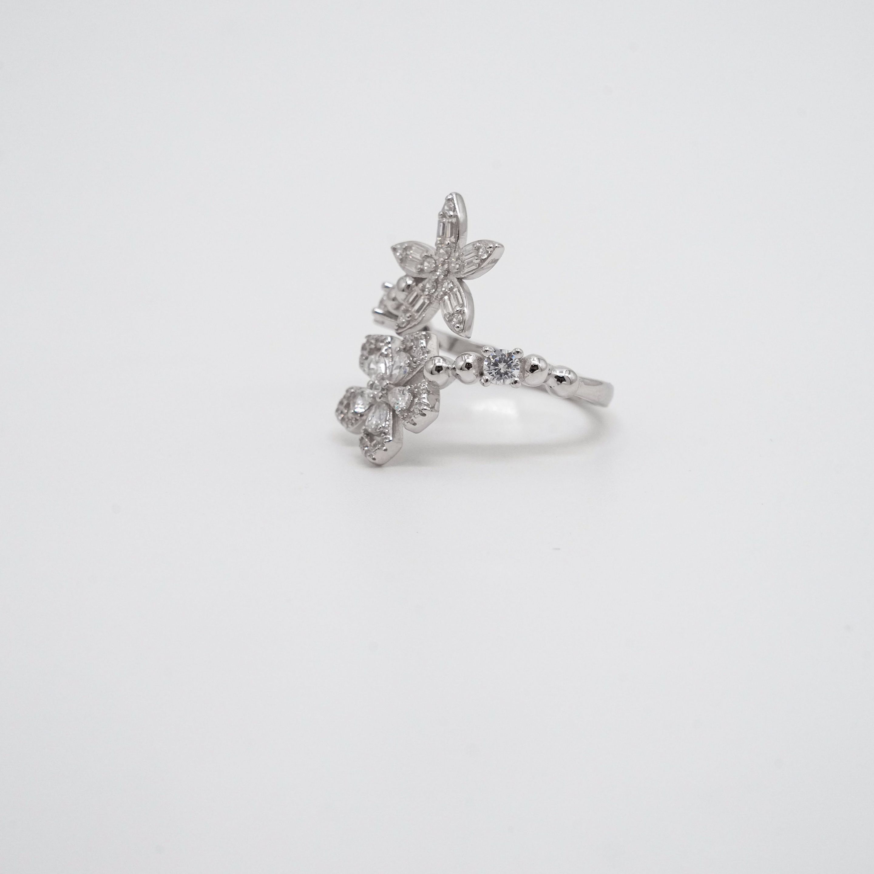Arham Silver Palace - Flower Silver Ring