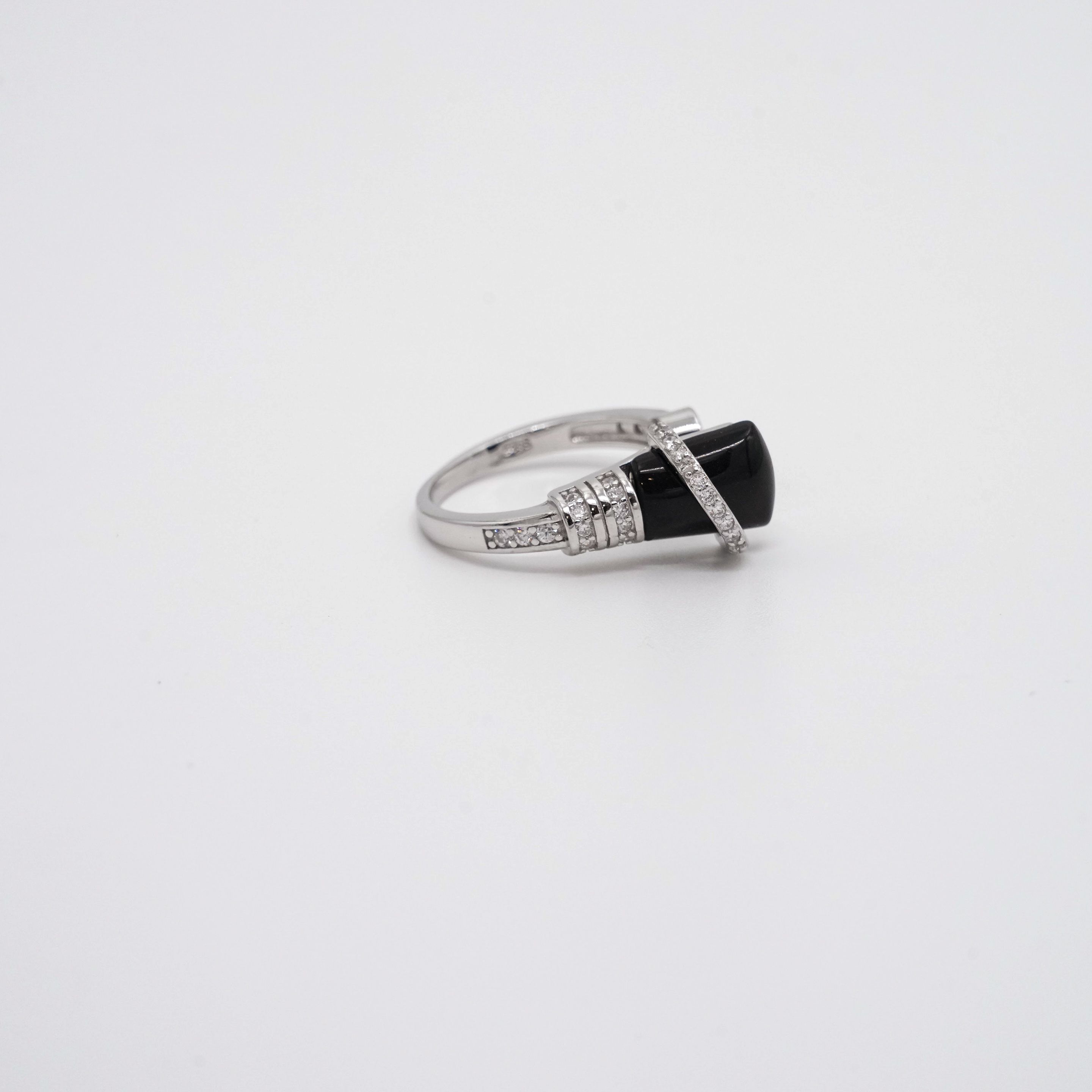 Arham Silver Palace - Silver Stone Ring