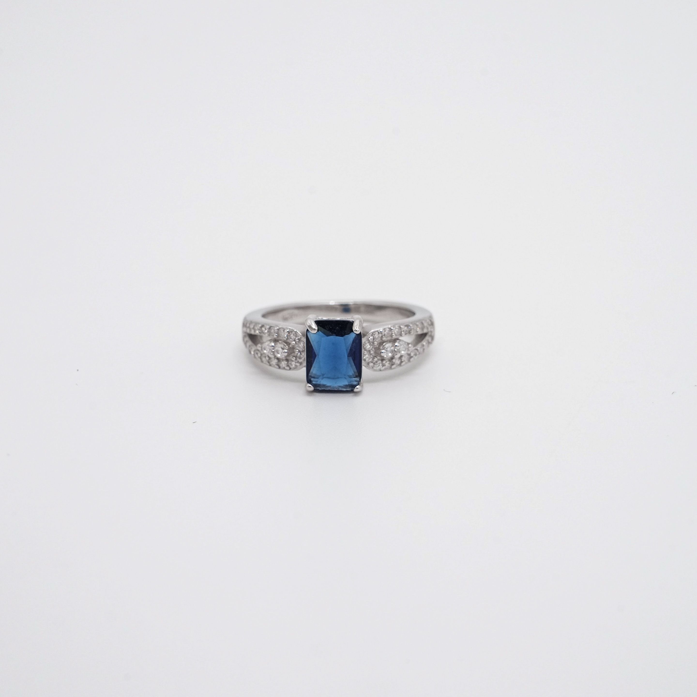Arham Silver Palace - Silver Blue Ring