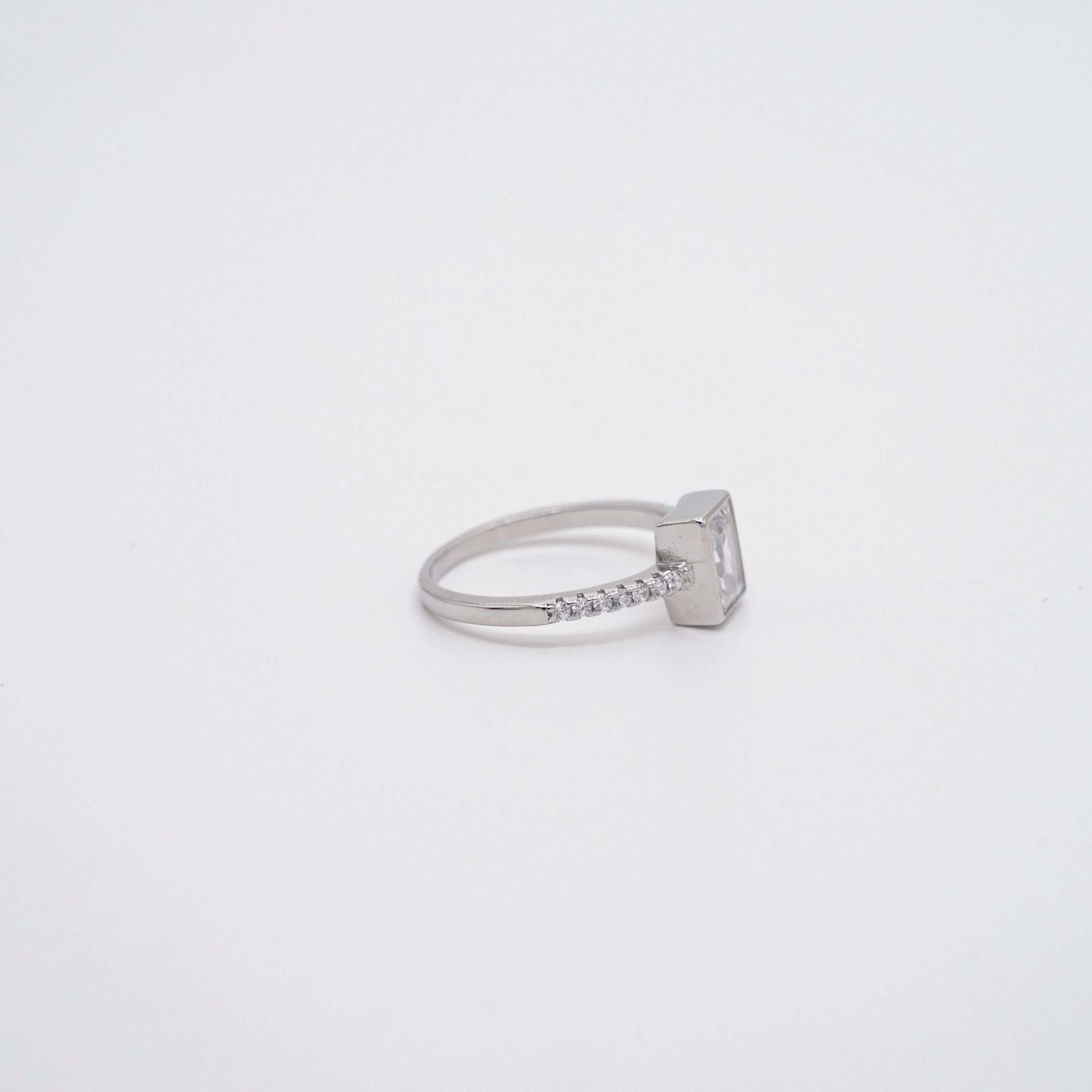Arham Silver Palace - Silver Square Ring