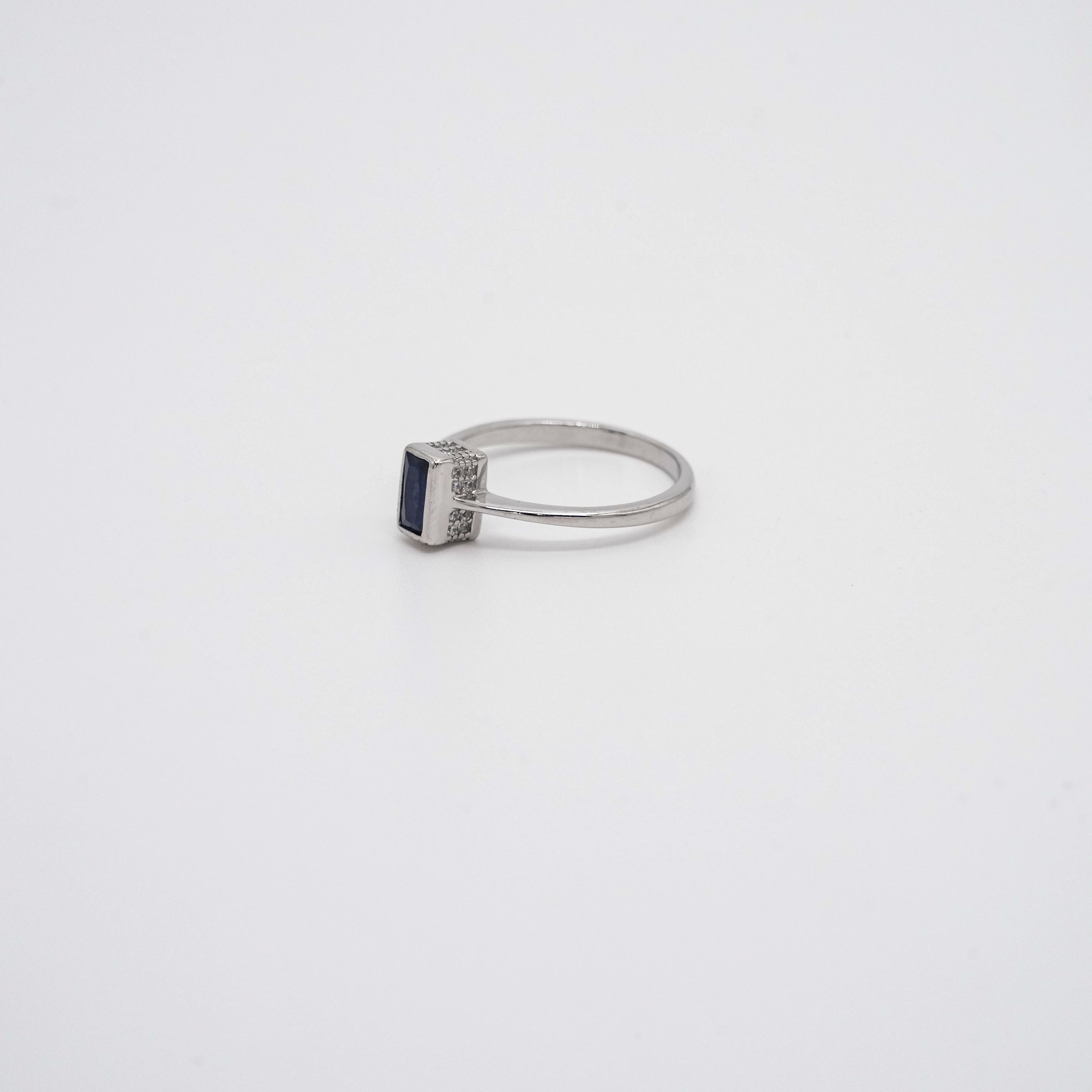 Arham Silver Palace - Silver Stone Ring