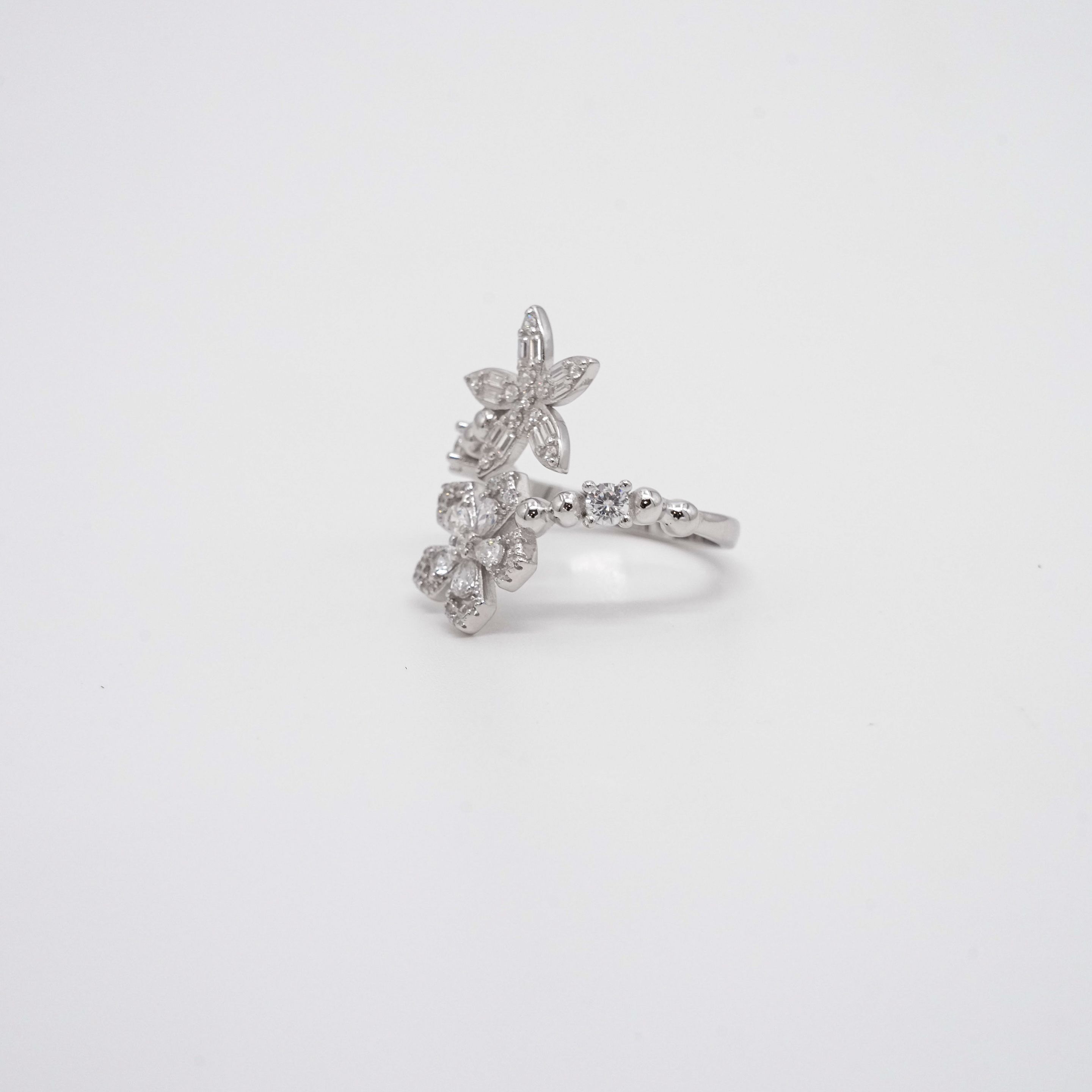 Arham Silver Palace - Flower Silver Ring