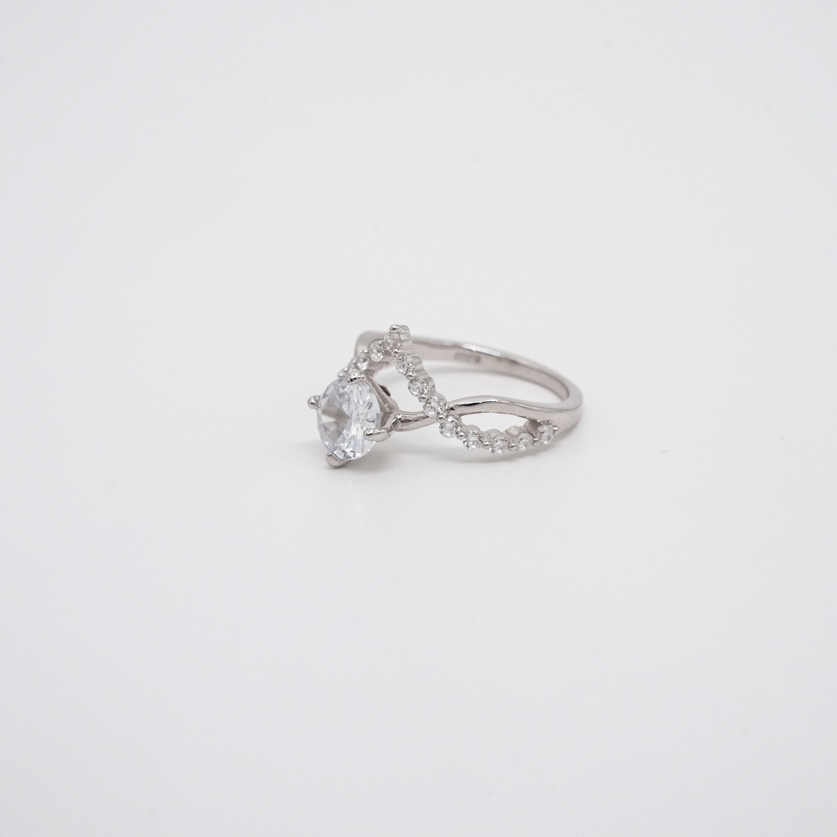 Arham Silver Palace - Silver Stone Ring