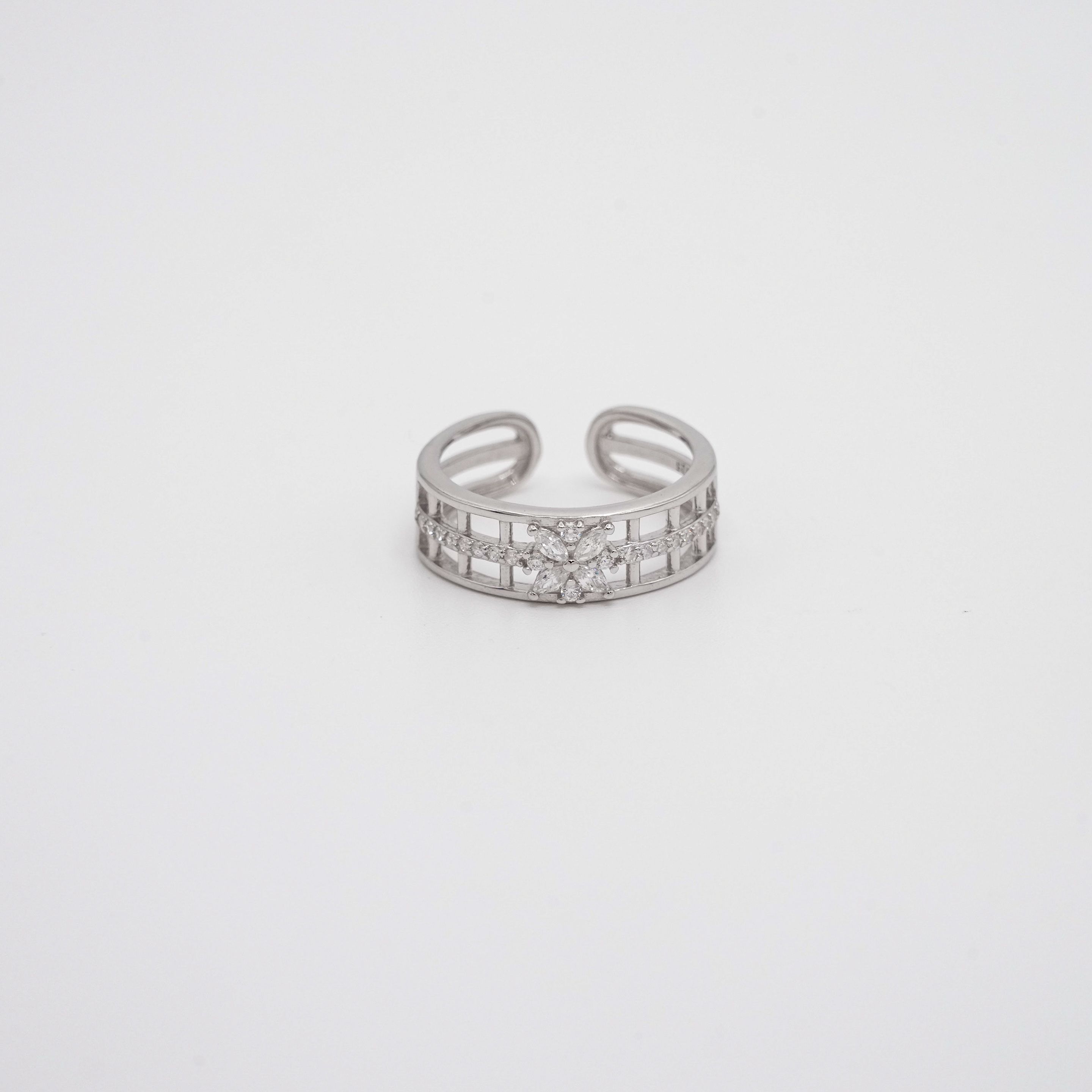 Arham Silver Palace - Silver Cage Ring