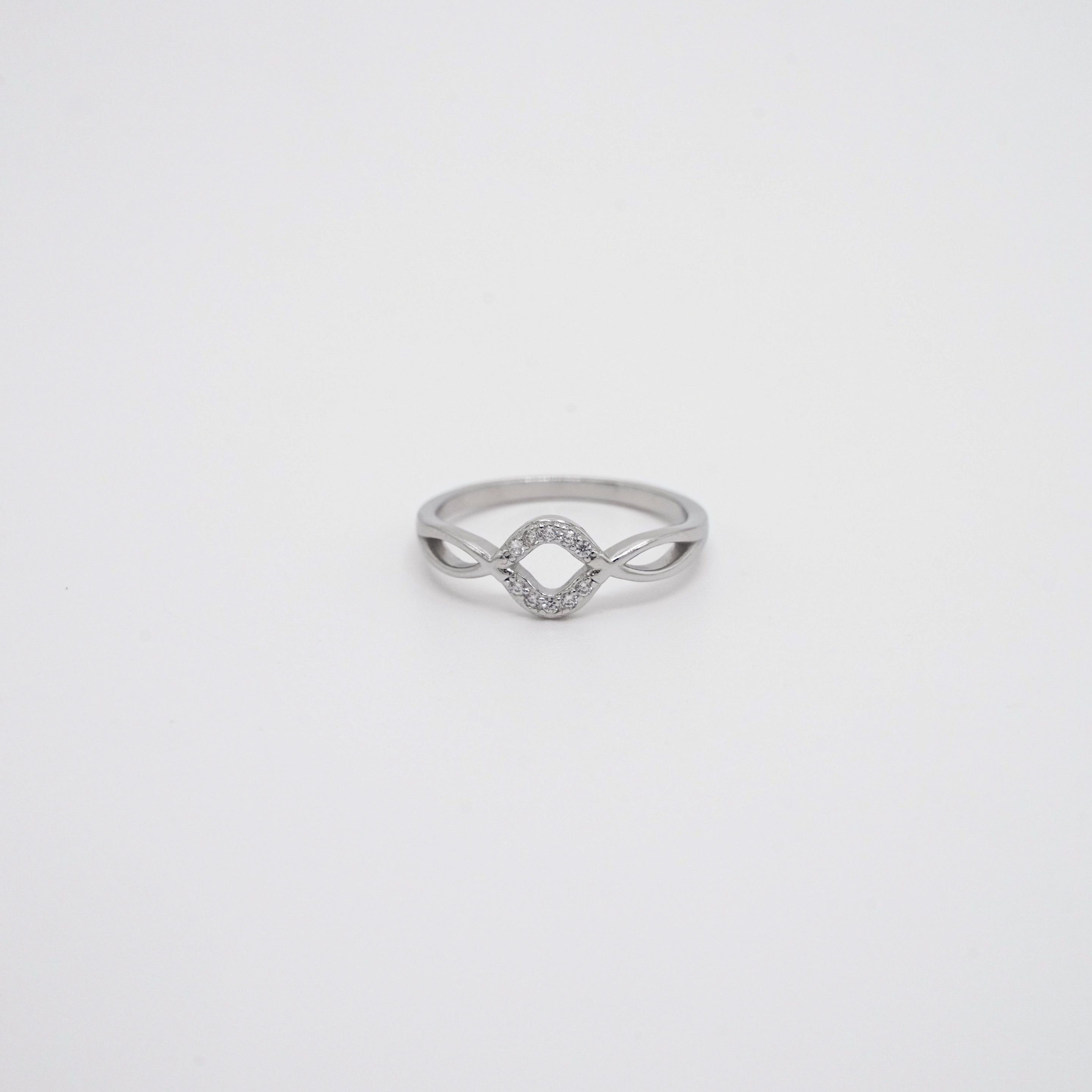 Arham Silver Palace - Silver Infinity Ring