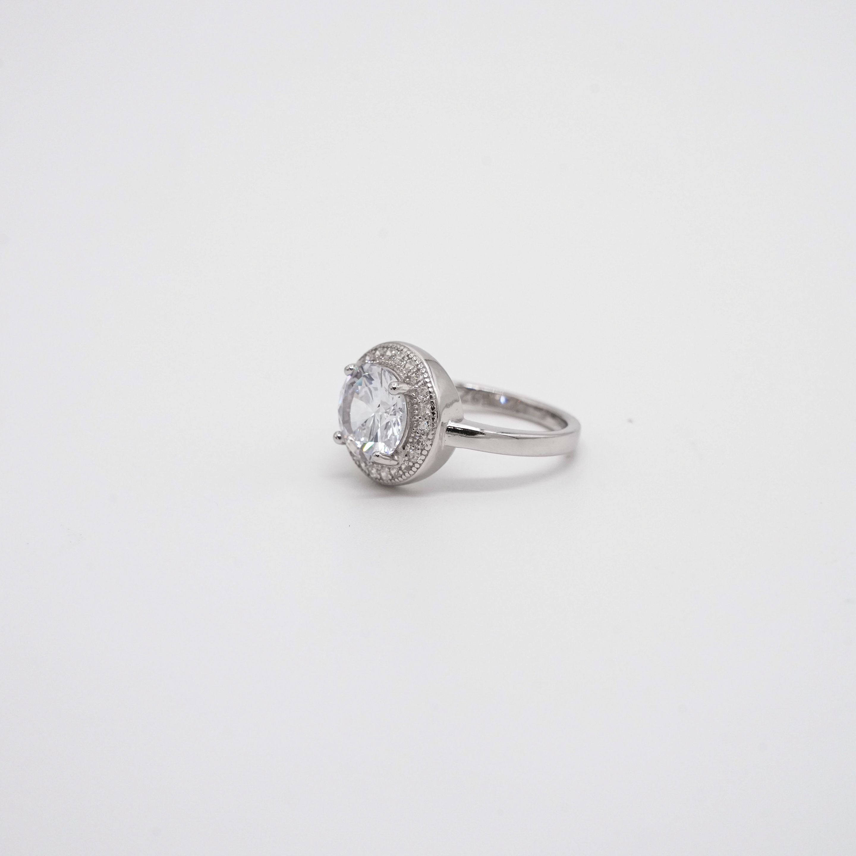 Arham Silver Palace - Silver Halo Ring