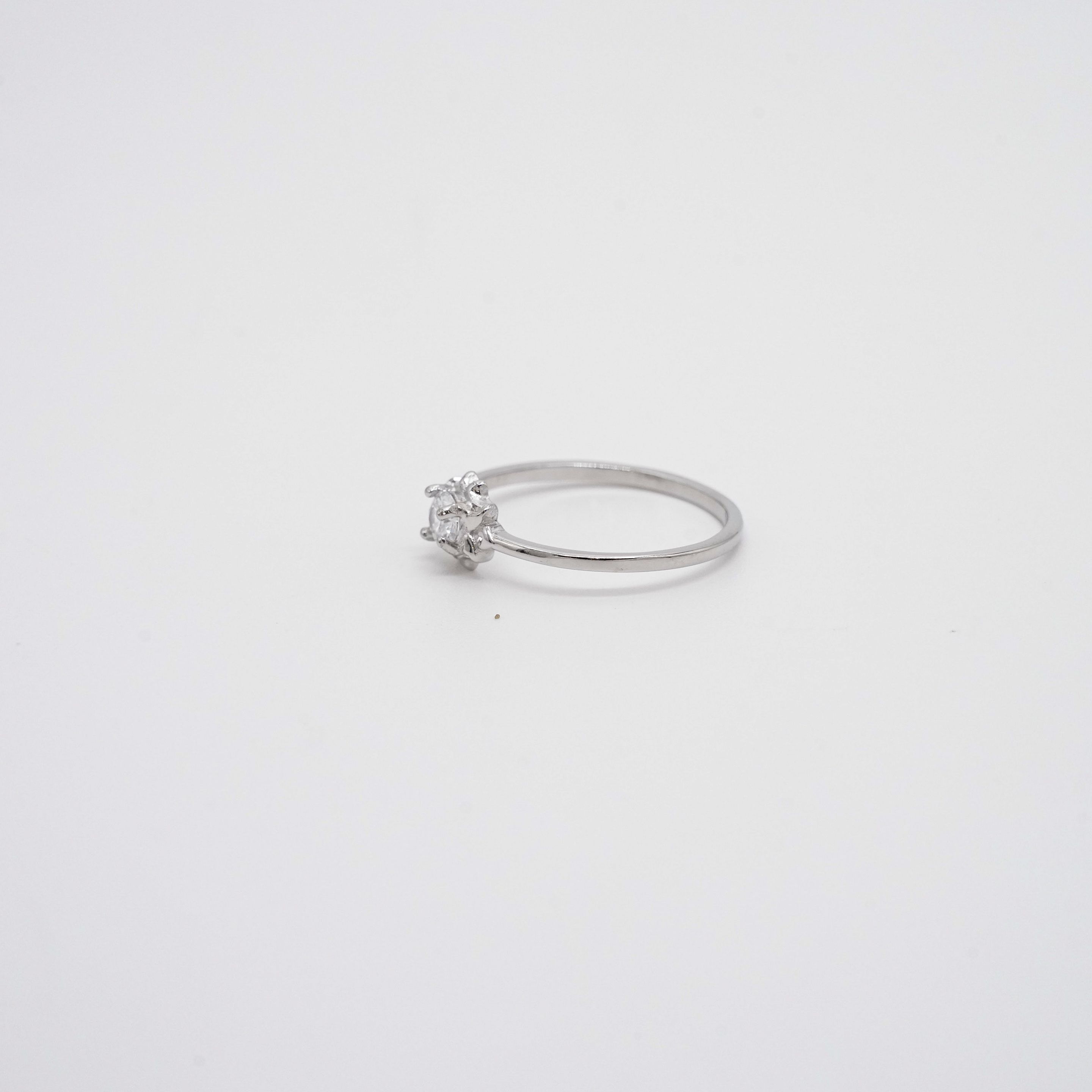 Arham Silver Palace - Silver Solitaire Ring