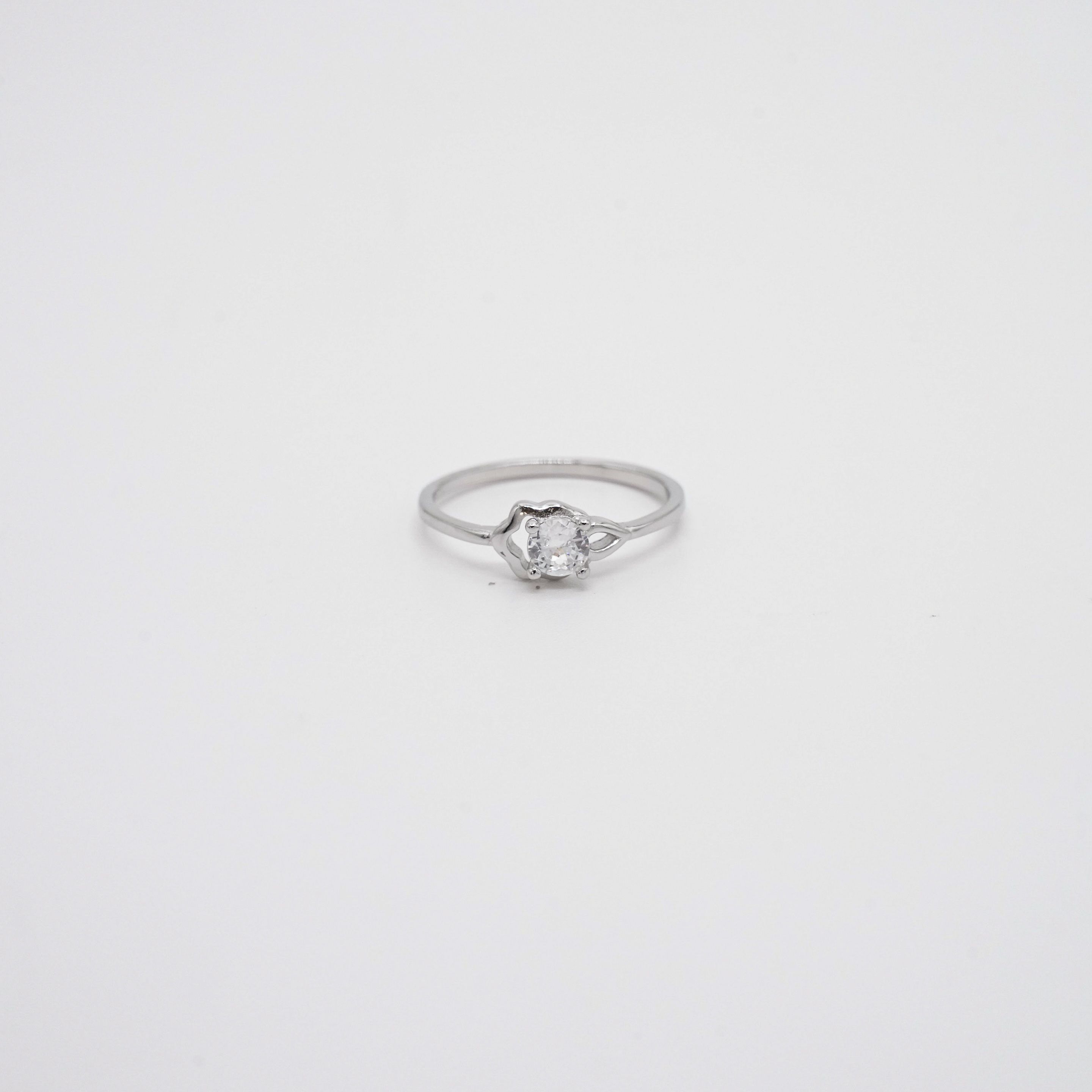 Arham Silver Palace - Silver Solitaire Ring