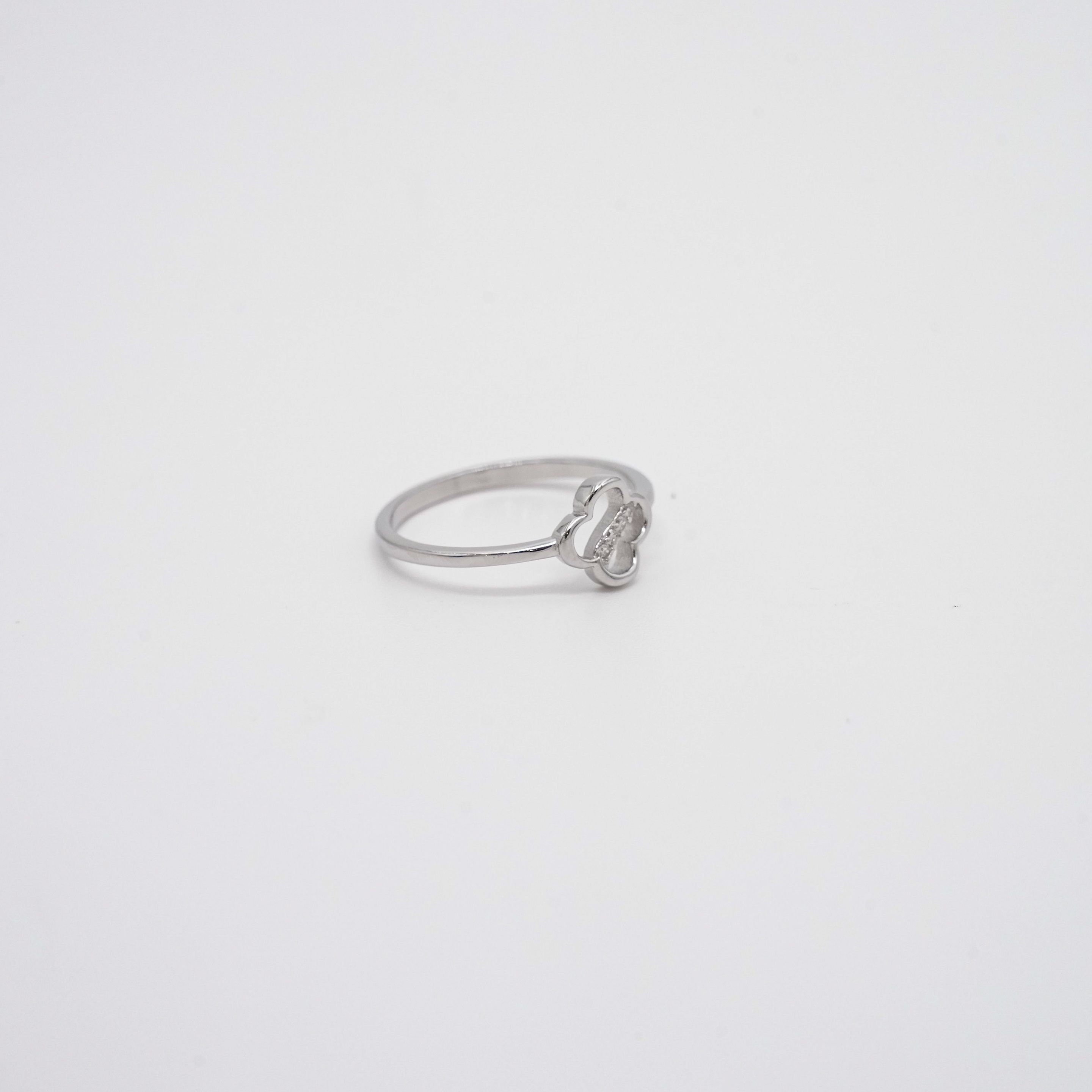 Silver Clover Ring