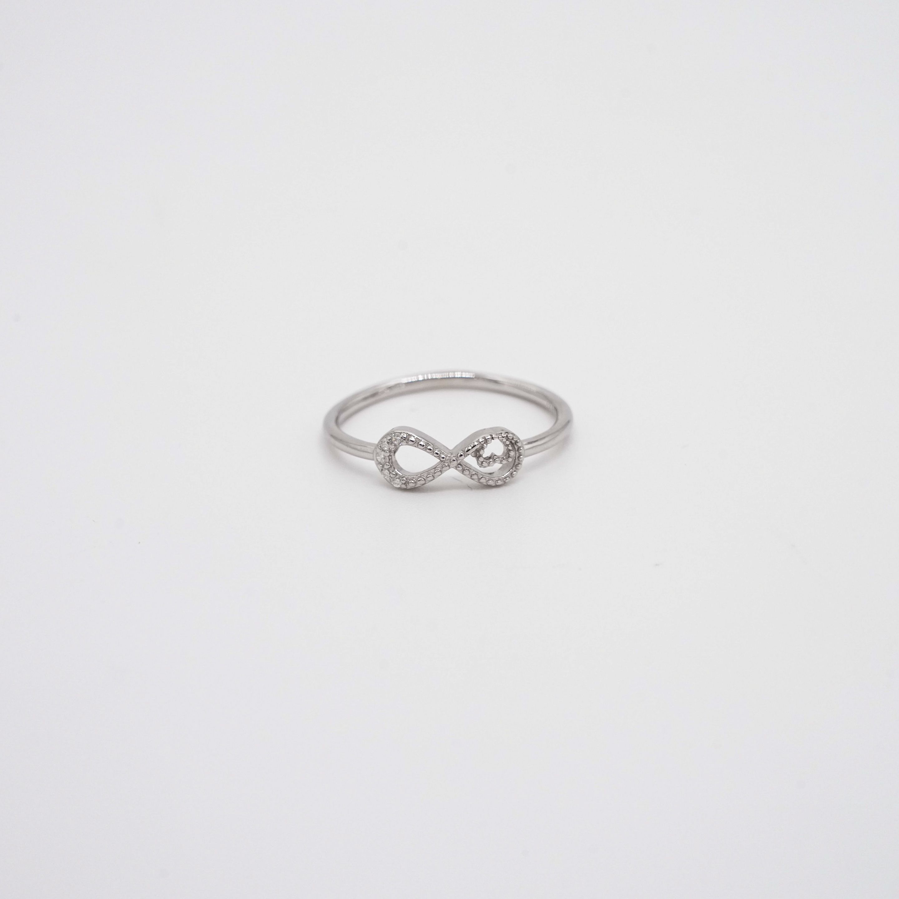 Arham Silver Palace - Silver Infinity Ring