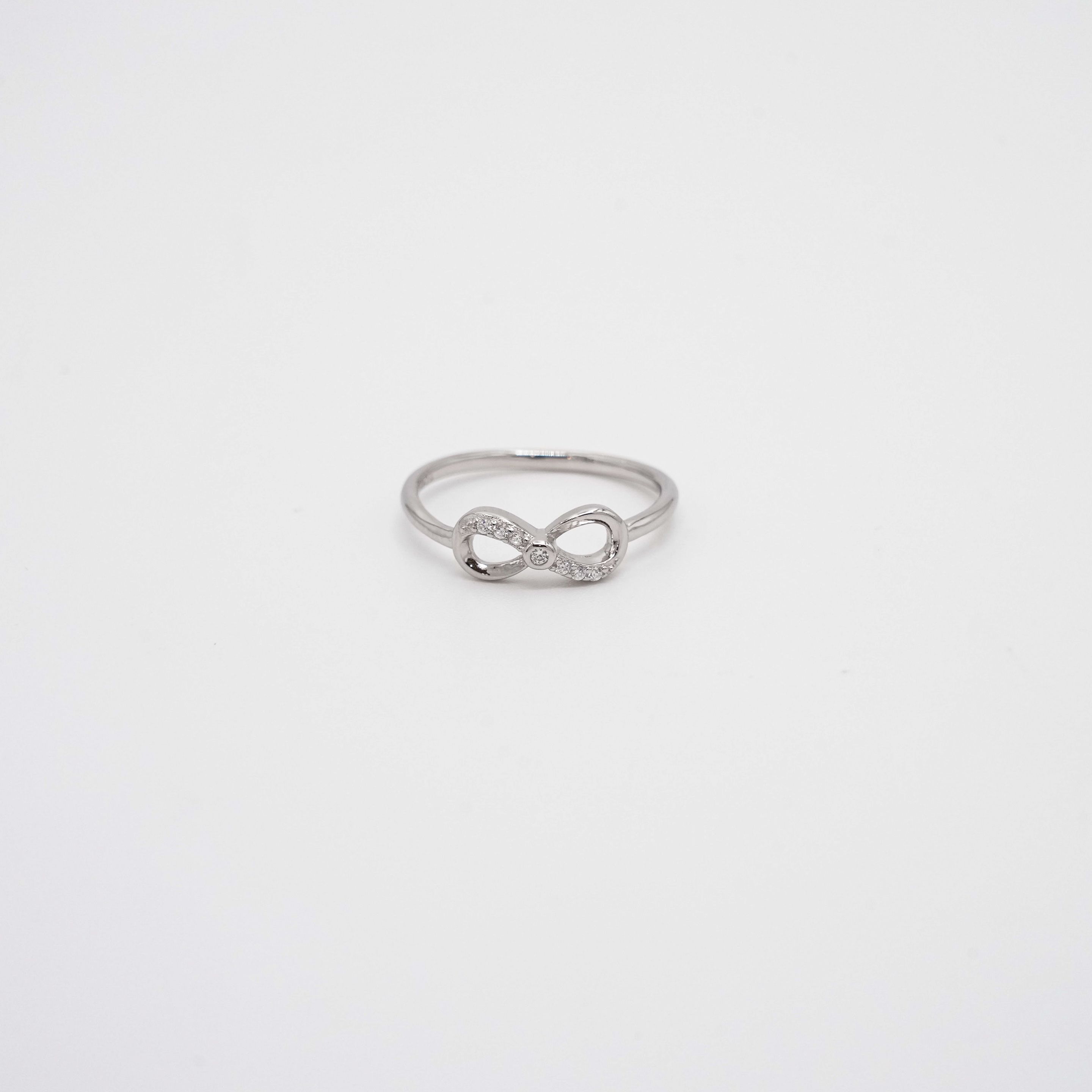 Arham Silver Palace - Silver Infinity Ring