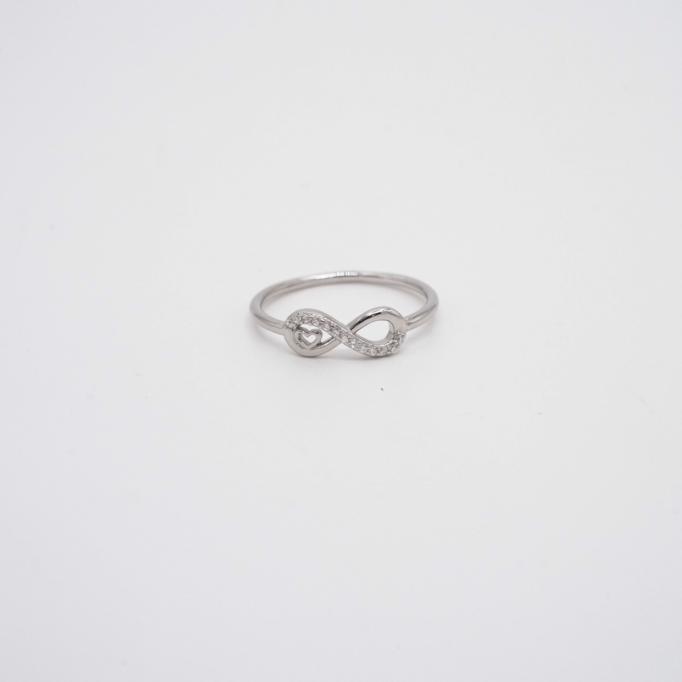 Arham Silver Palace - Silver Infinity Ring