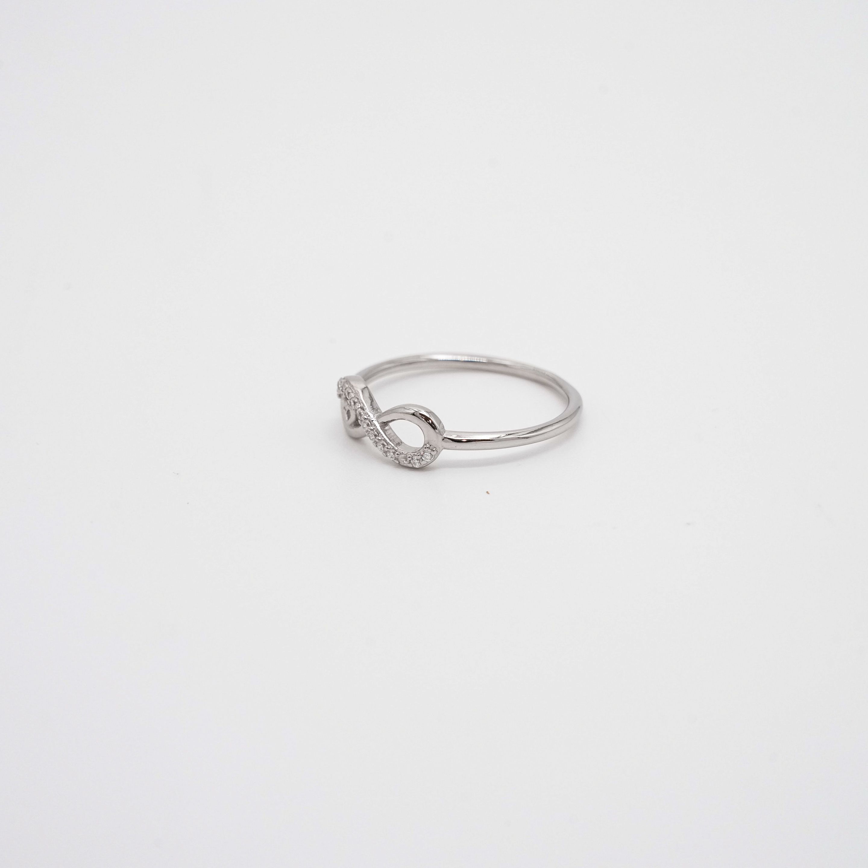 Arham Silver Palace - Silver Infinity Ring