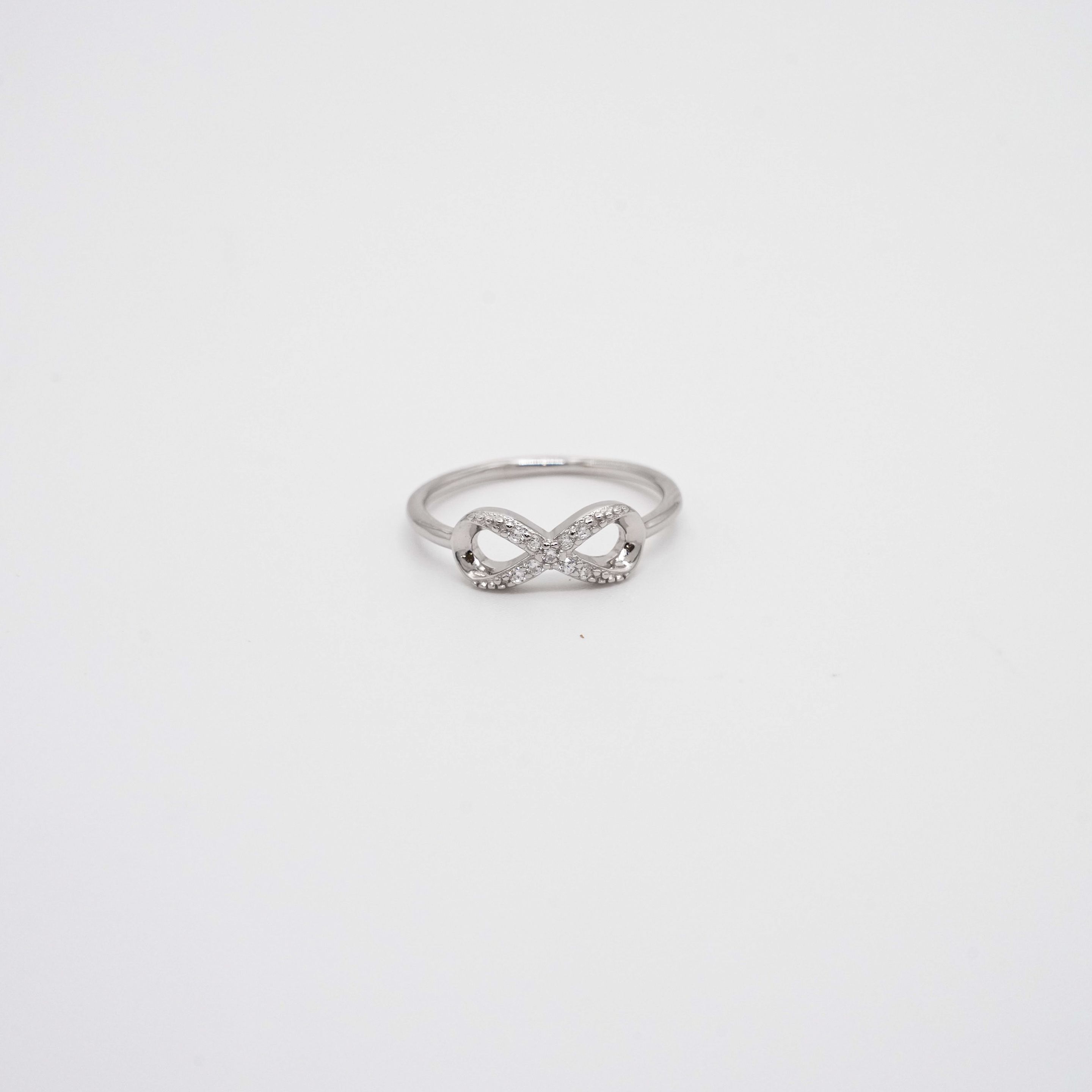 Arham Silver Palace - Silver Infinity Ring
