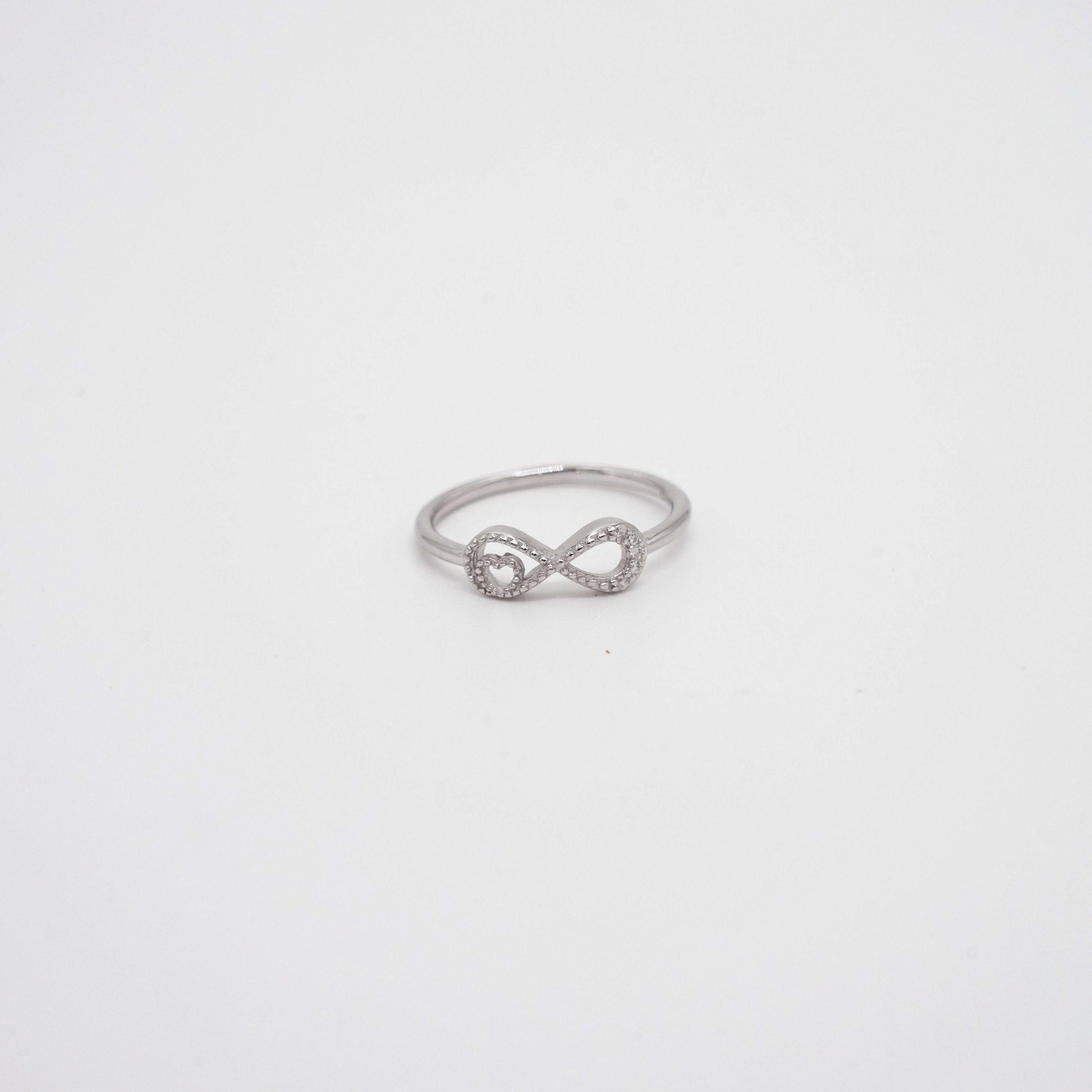 Arham Silver Palace - Silver Infinity Ring