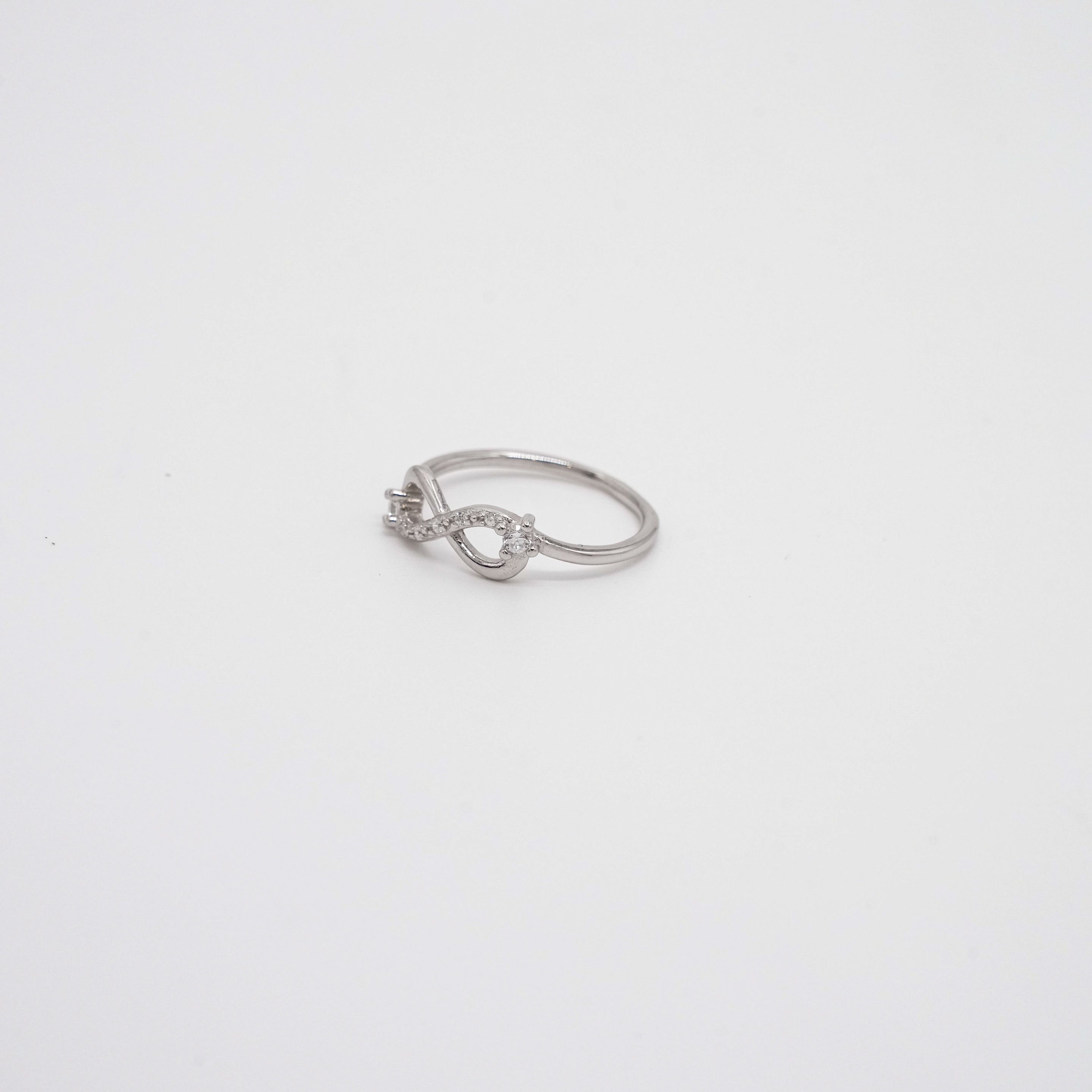 Arham Silver Palace - Silver Infinity Ring
