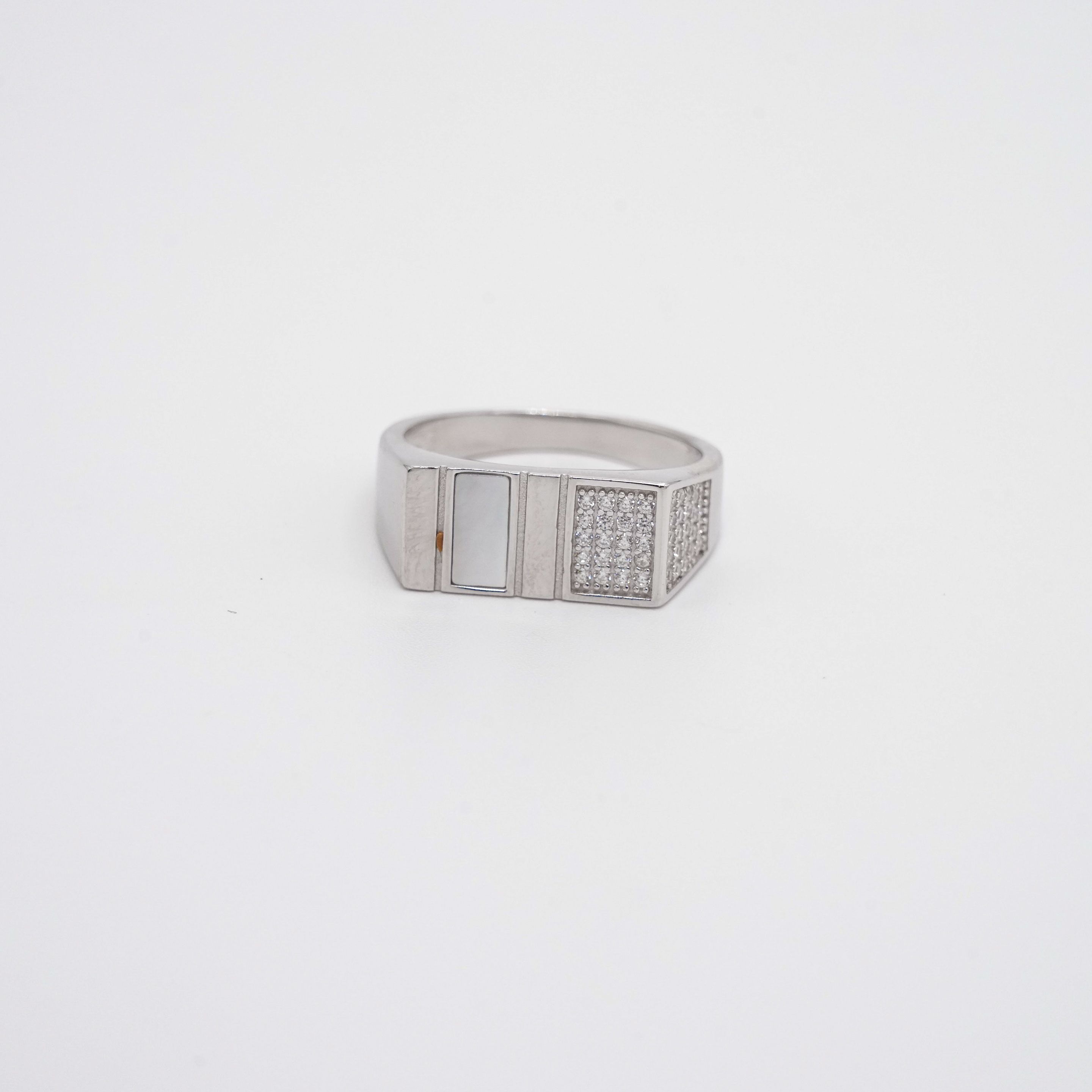 Arham Silver Palace - Silver CZ Ring
