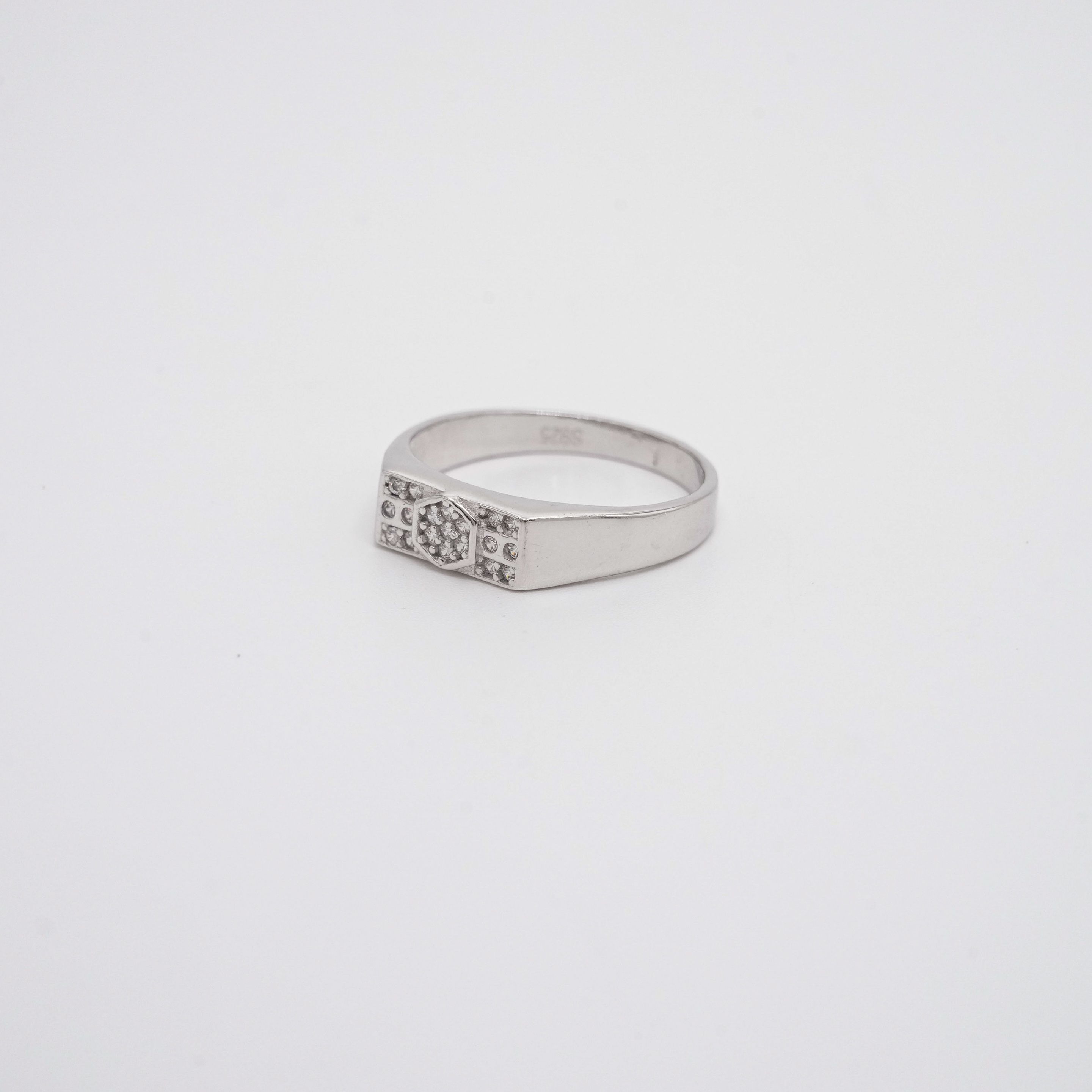Arham Silver Palace - Silver Stone Ring