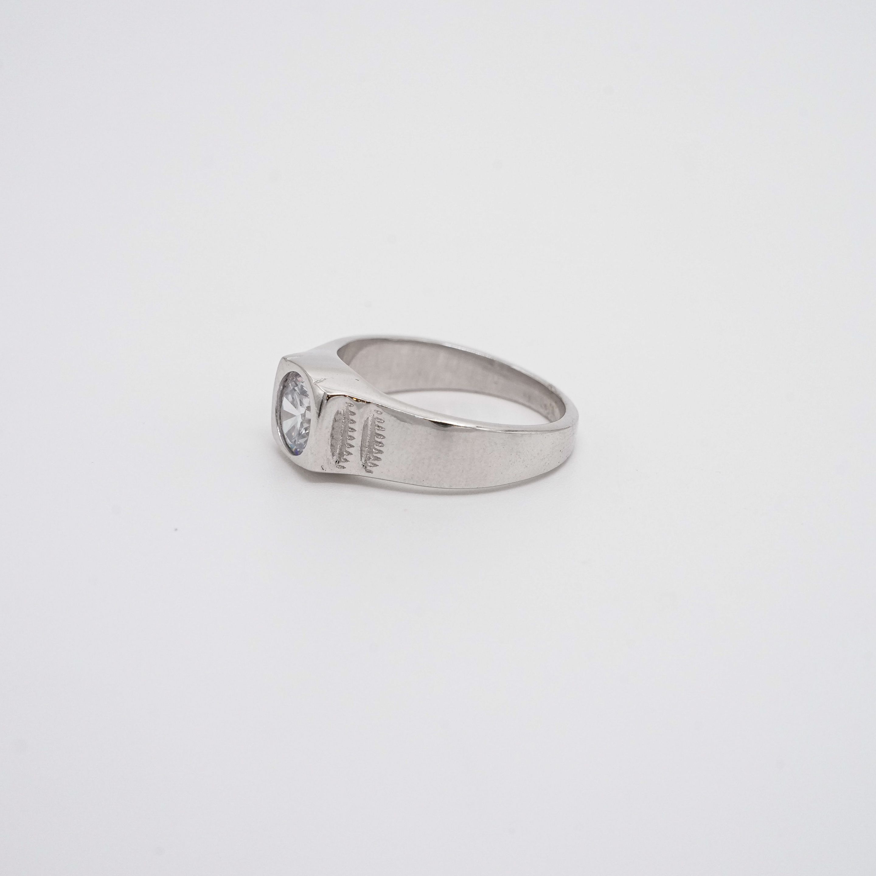 Arham Silver Palace - Silver Round Ring