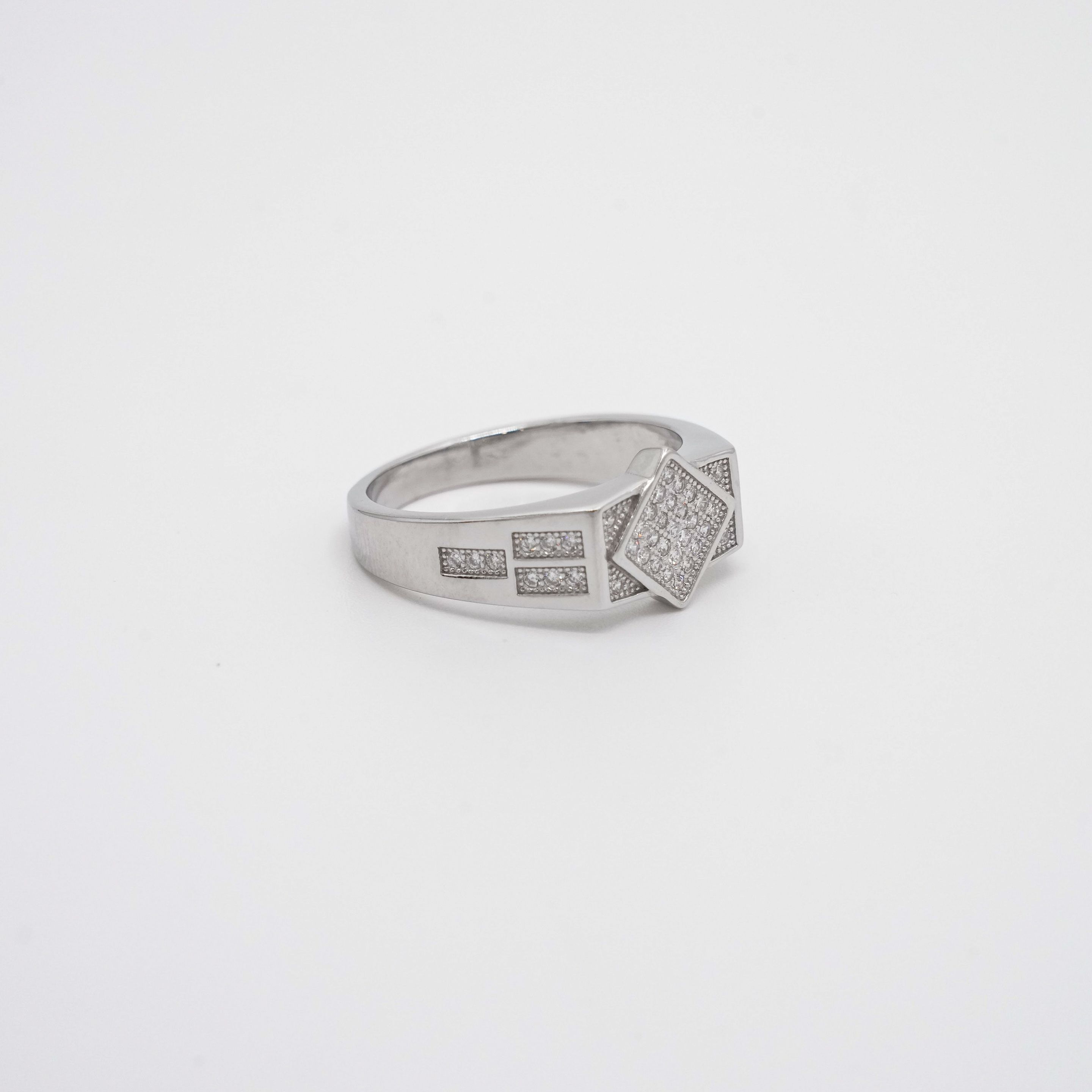 Arham Silver Palace - Silver Design Ring