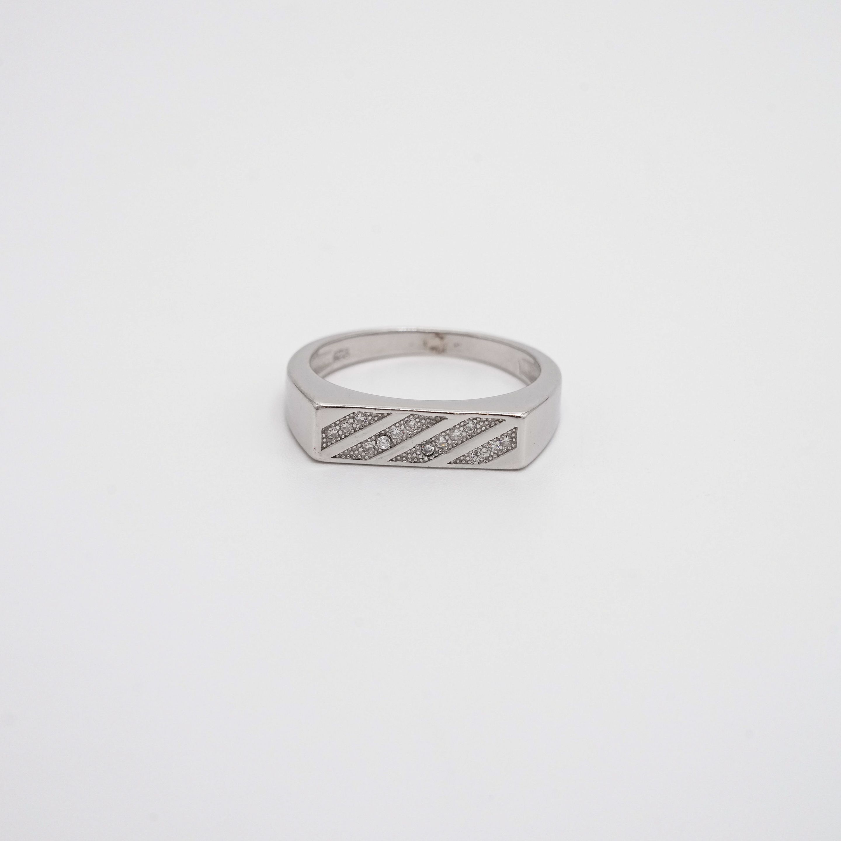 Arham Silver Palace - Silver CZ Ring