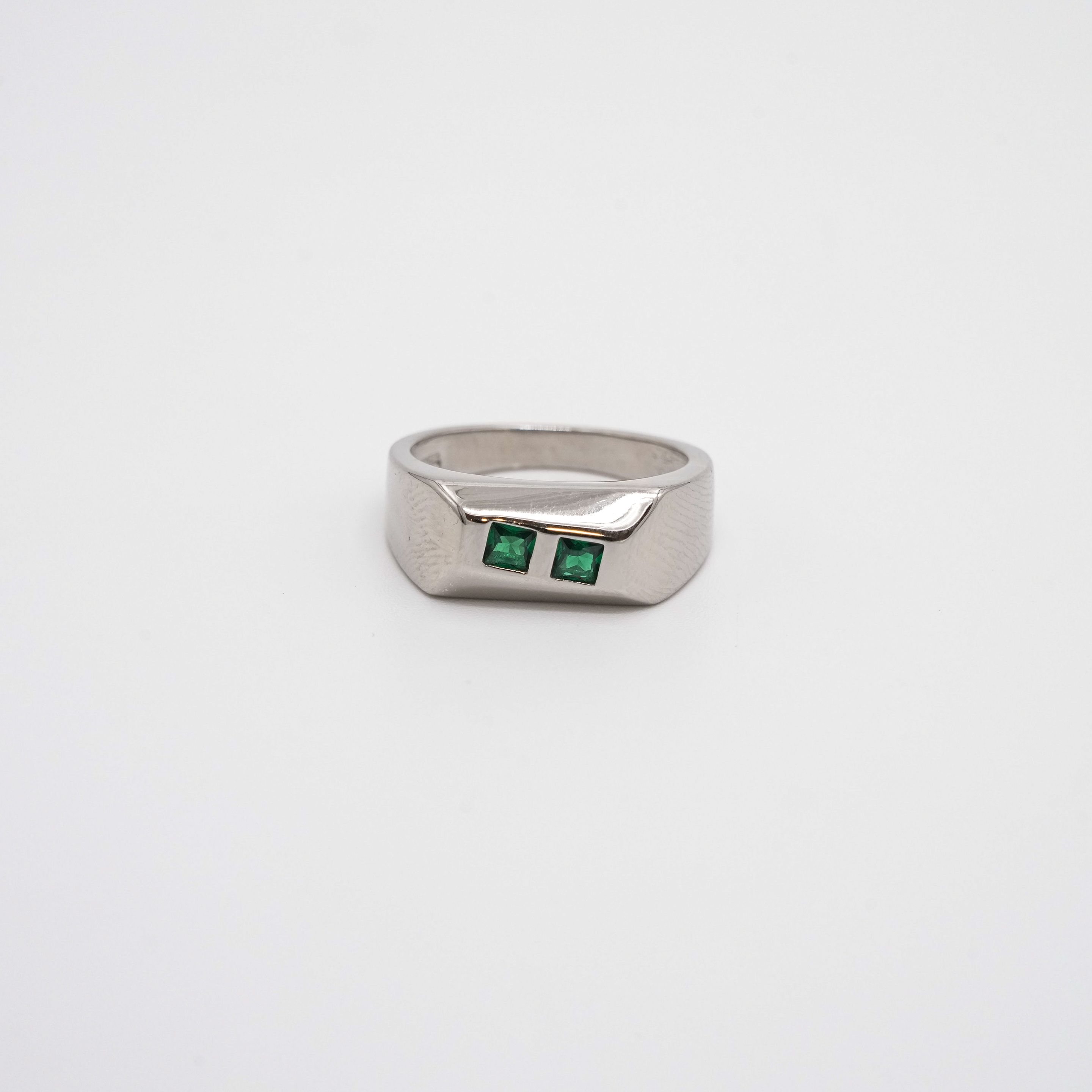 Arham Silver Palace - Silver Emerald Ring
