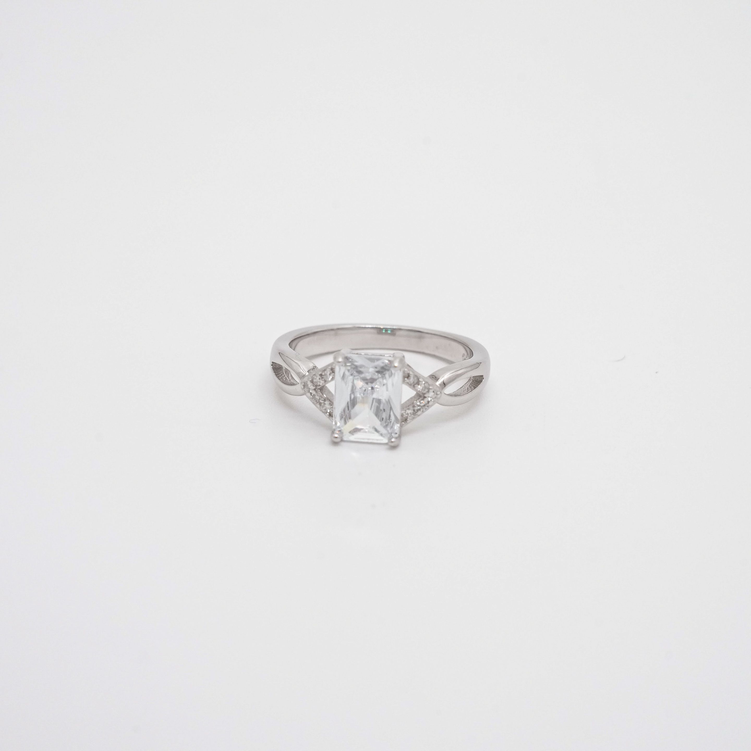 Arham Silver Palace - Silver Square Ring