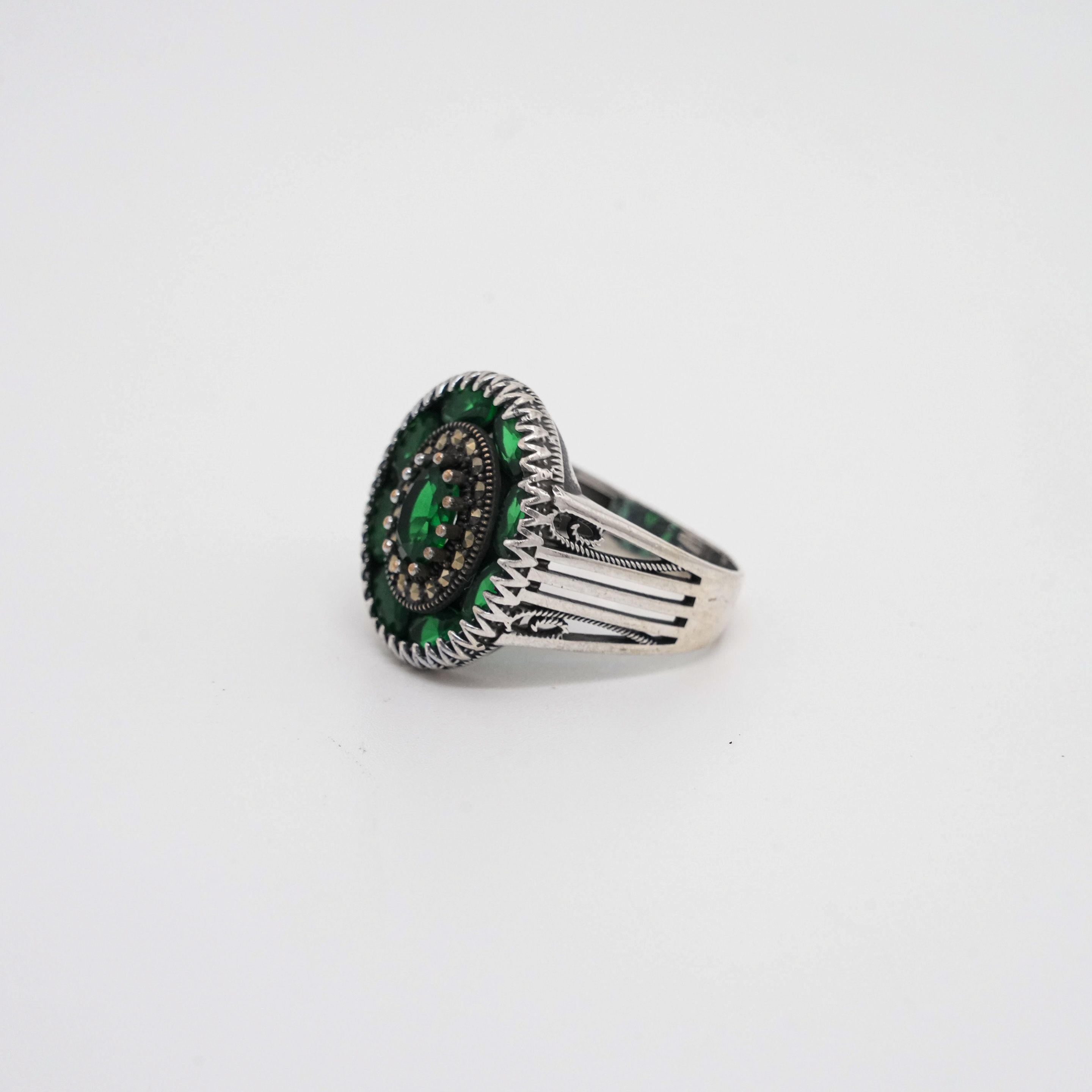 Arham Silver Palace - Silver Green Ring