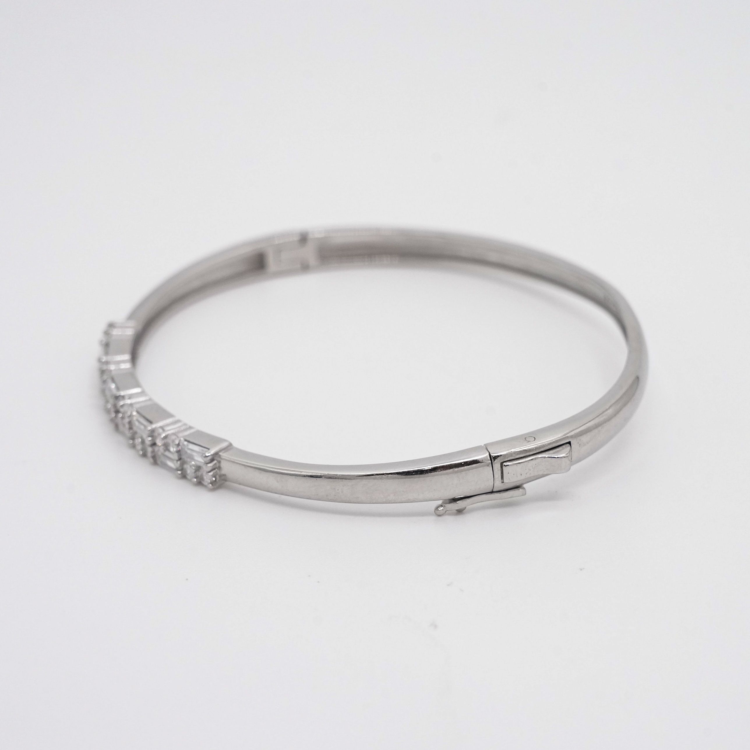 Arham Silver Palace - Silver Stone Bracelet