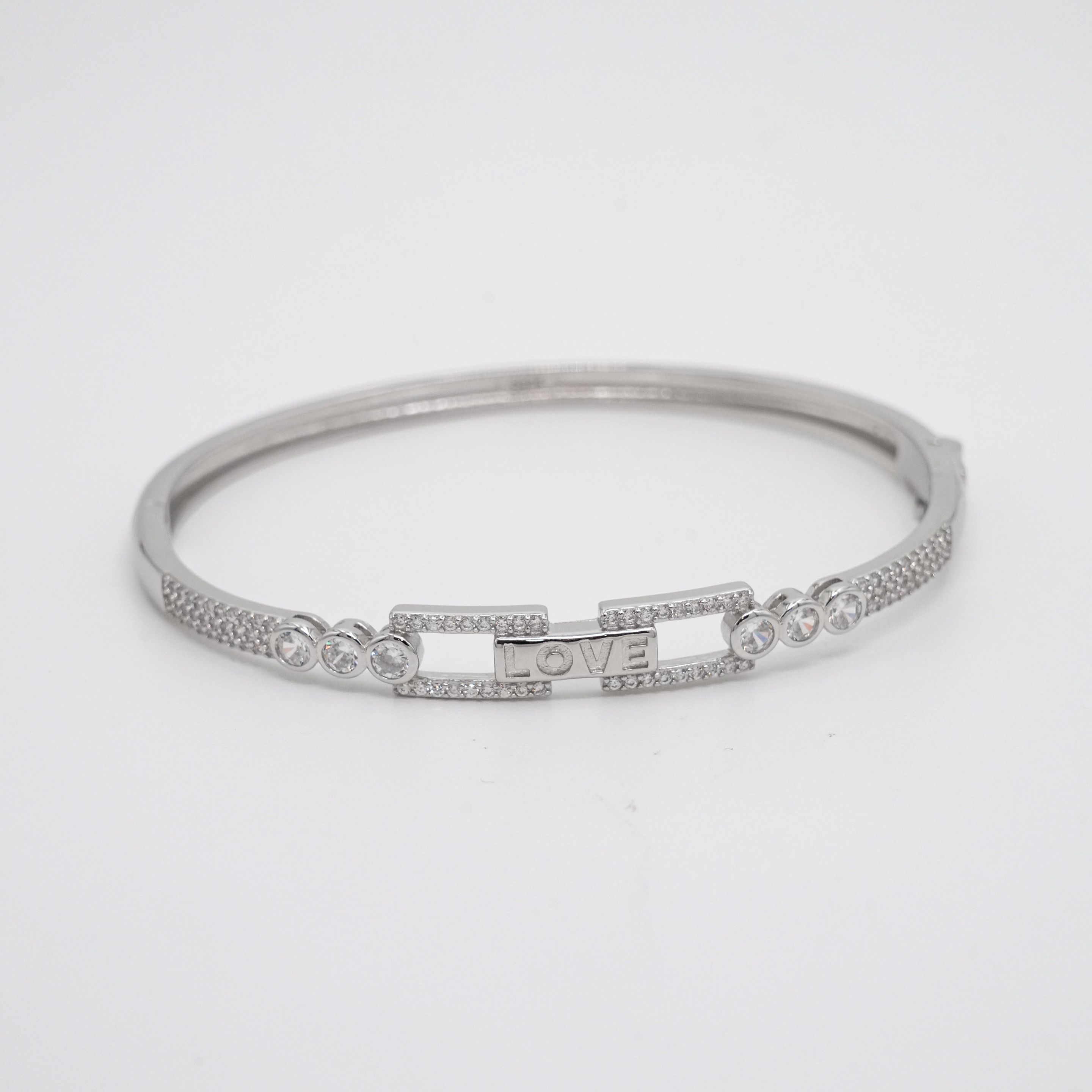 Arham Silver Palace - Silver Love Bracelet