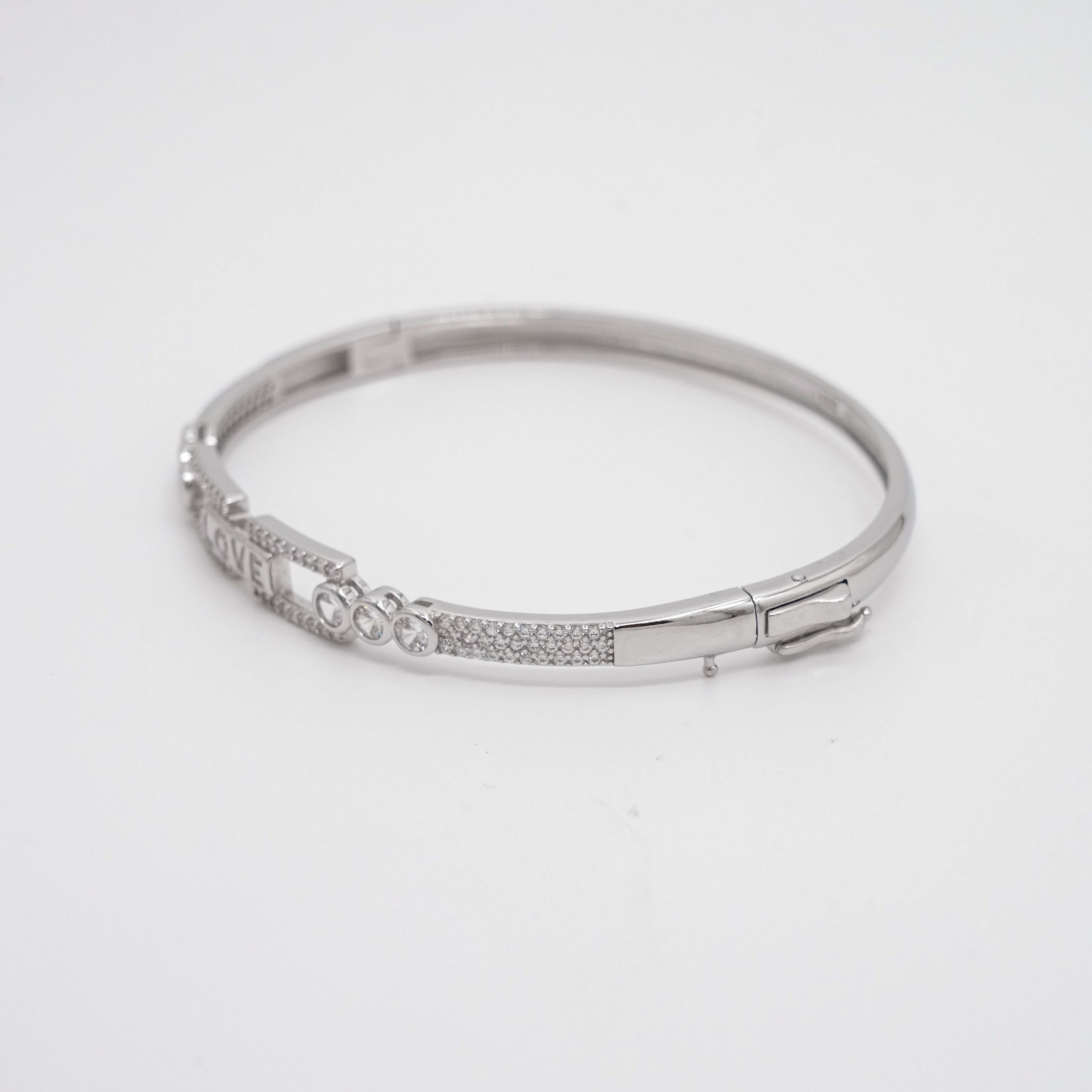 Arham Silver Palace - Silver Love Bracelet