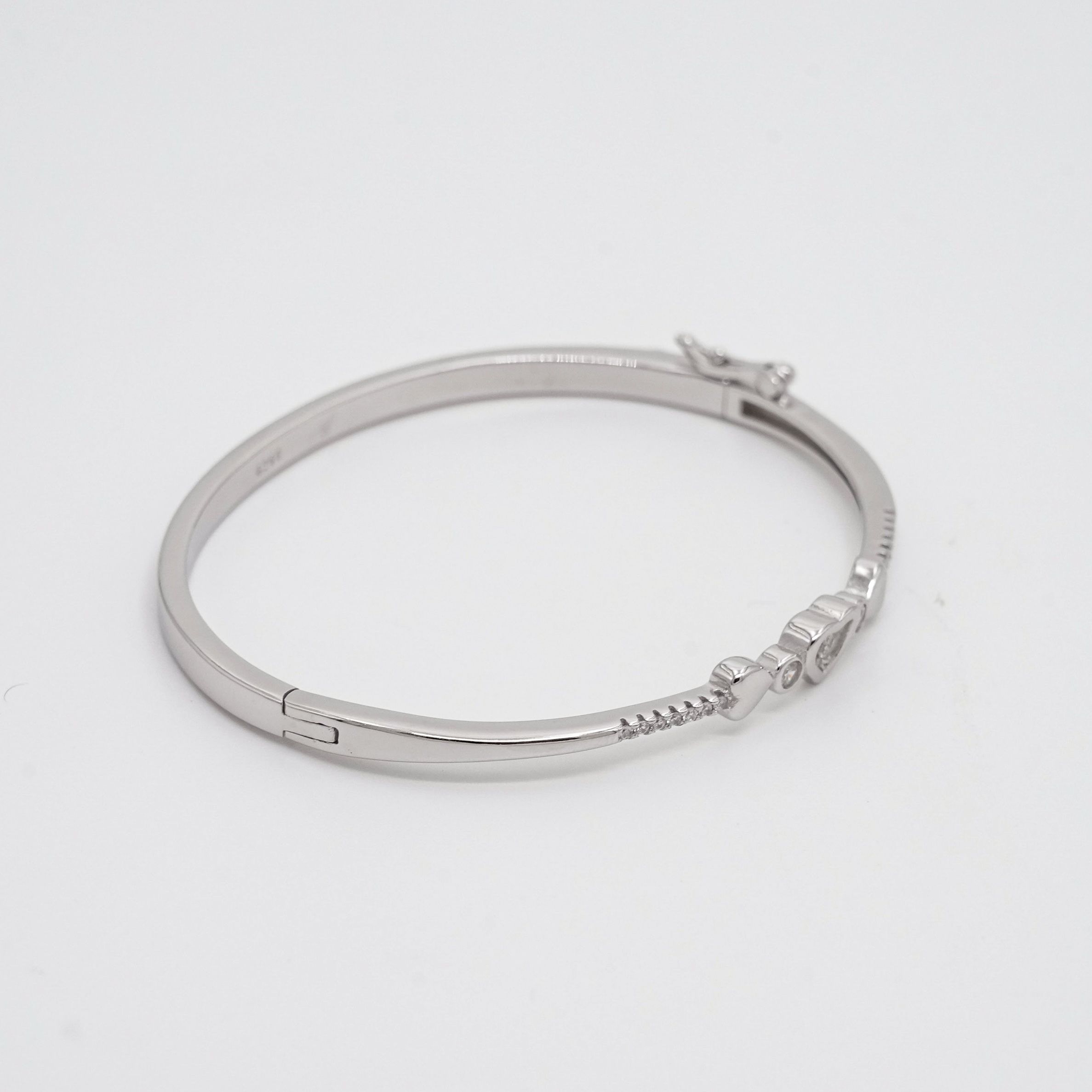 Arham Silver Palace - Silver Heart Bracelet