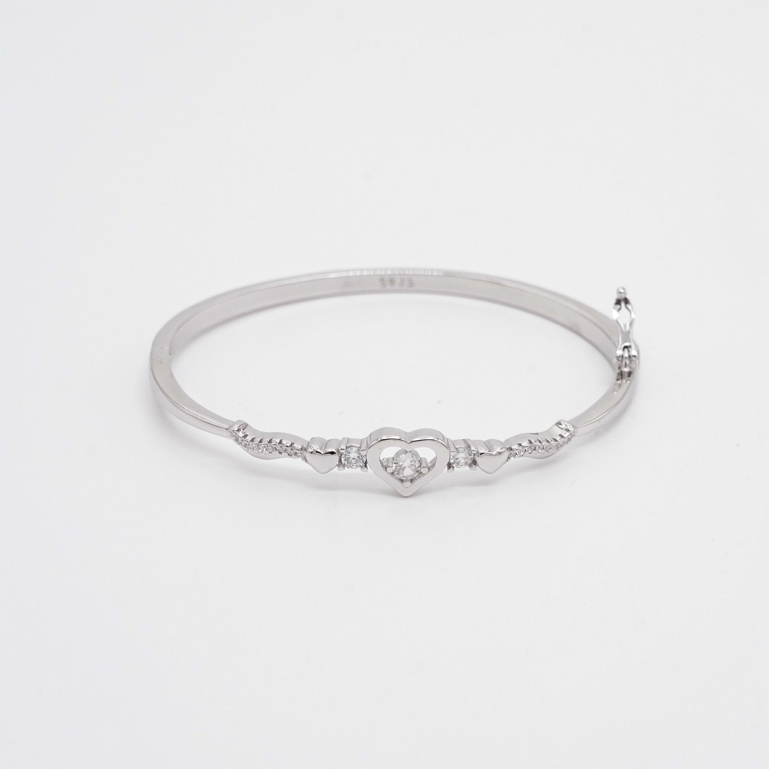 Arham Silver Palace - Silver Heart Bracelet